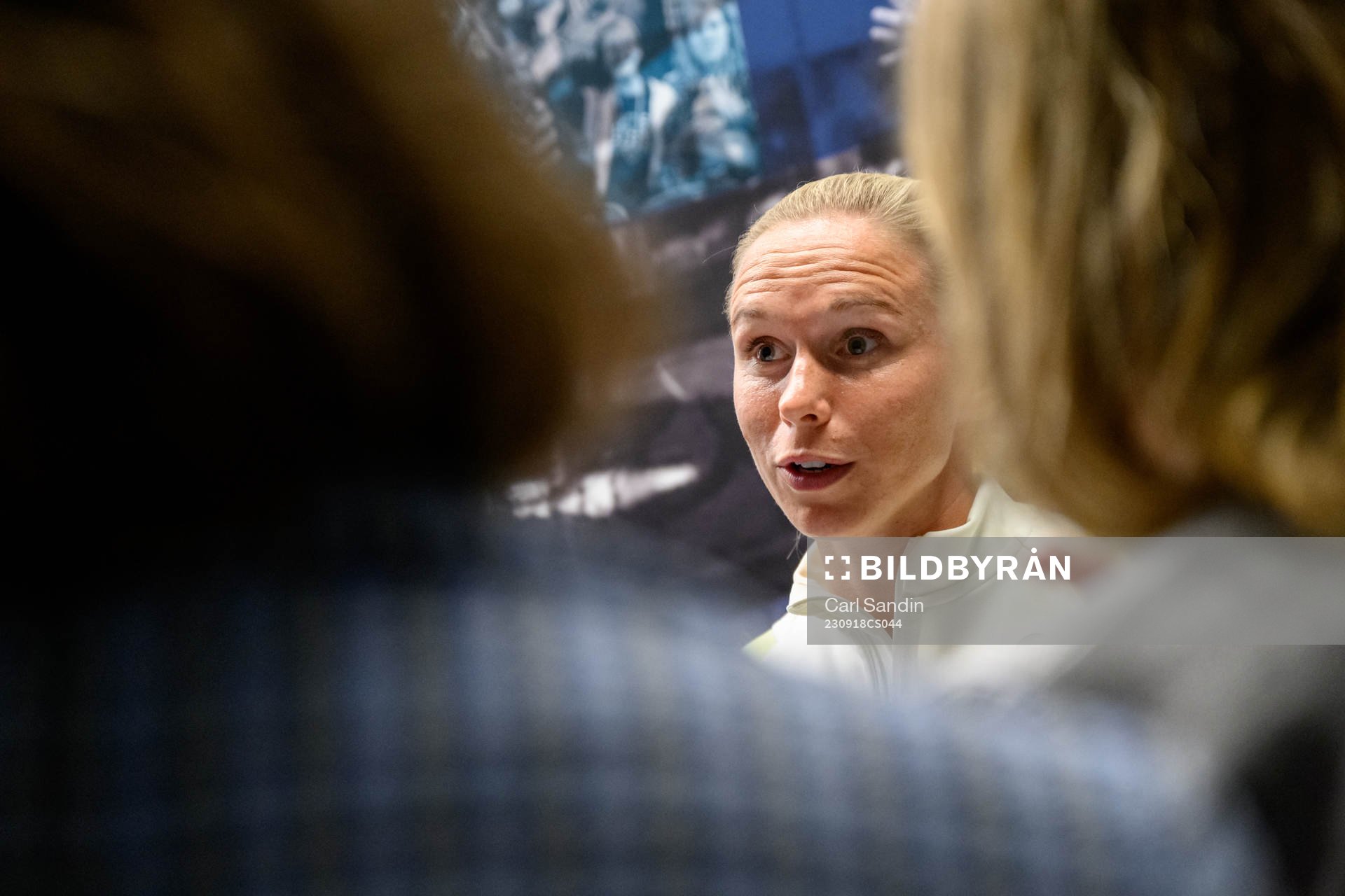 Jonna Andersson is being interviewed