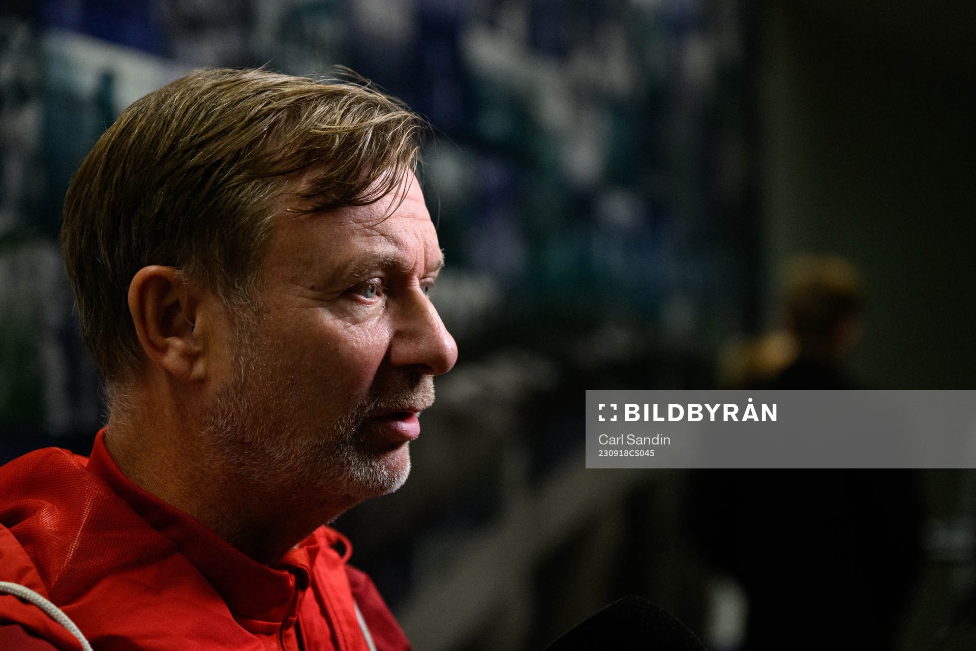 Head coach Peter Gerhardsson is being interviewed
