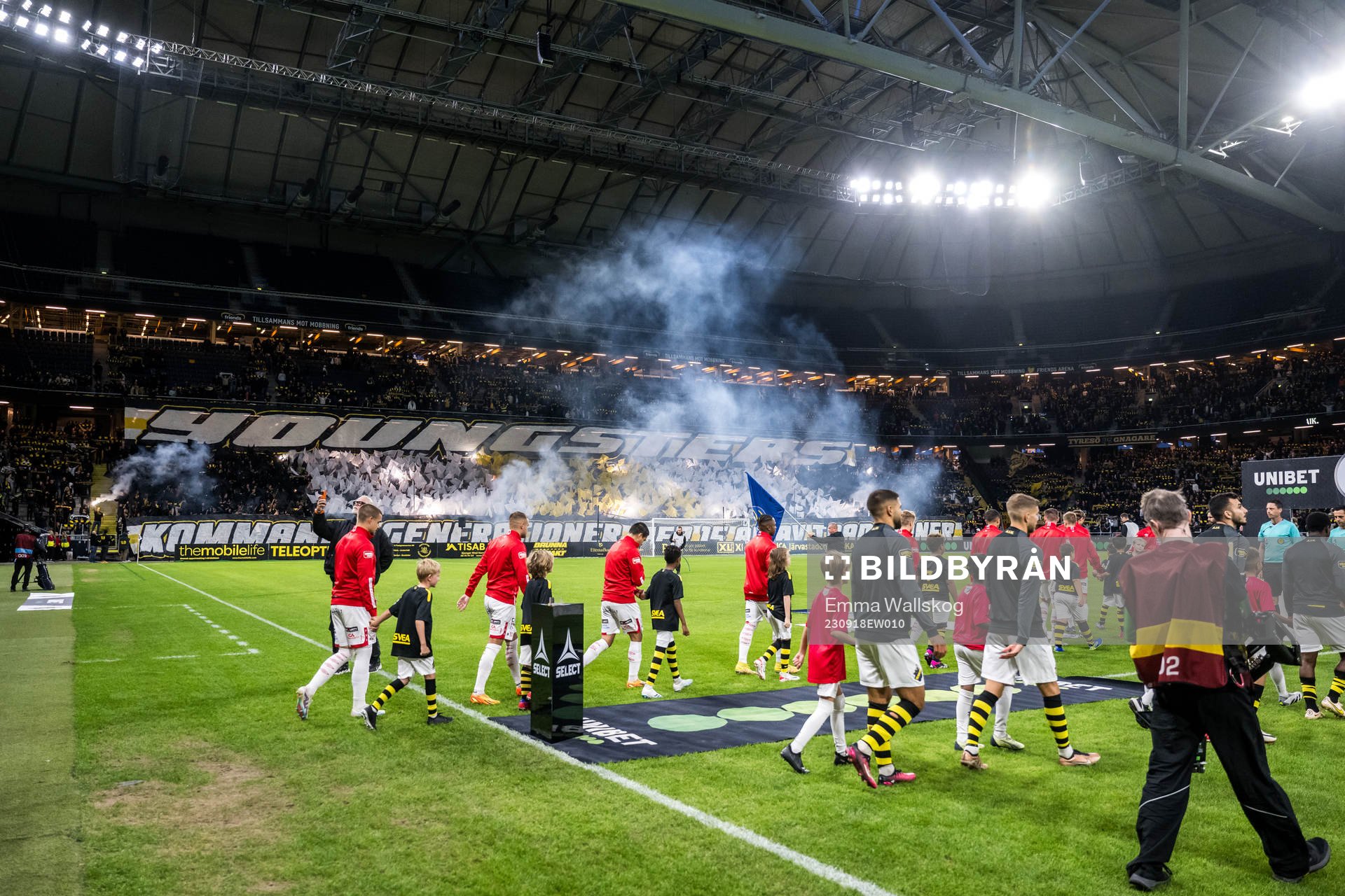 AIKs och Degerfors spelare