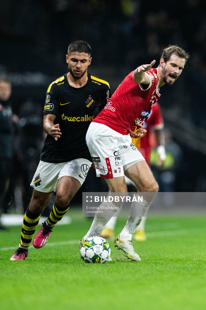 AIKs Omar Faraj och Degerfors Sebastian Ohlsson