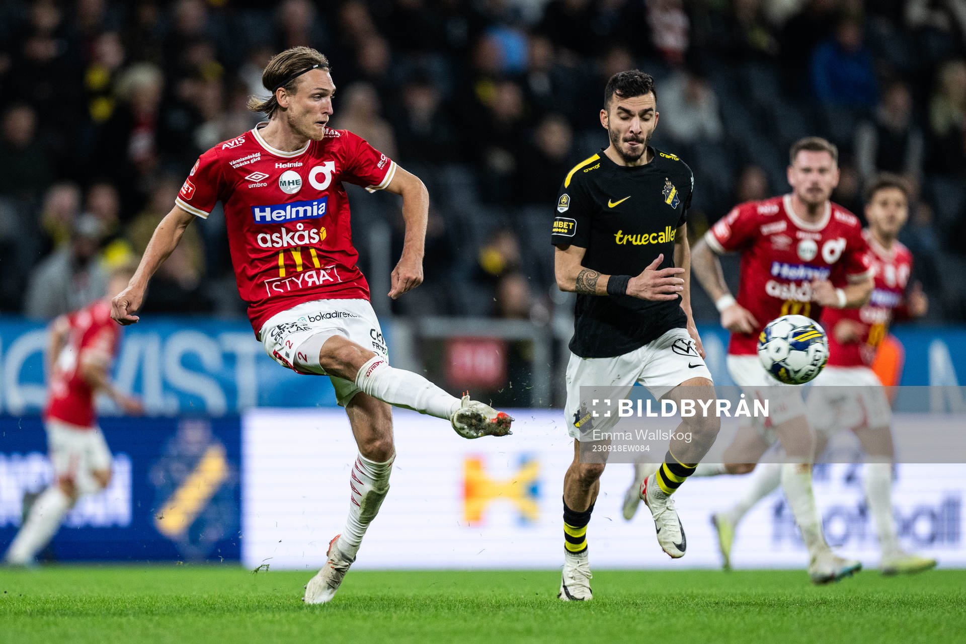 Degerfors Gustav Granath och AIKs Ioannis Pittas