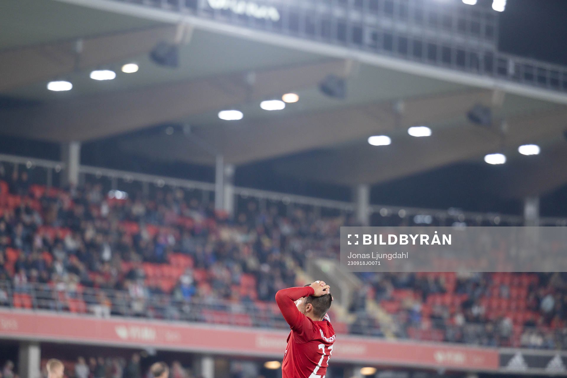 Östers Vladimir Rodic deppar