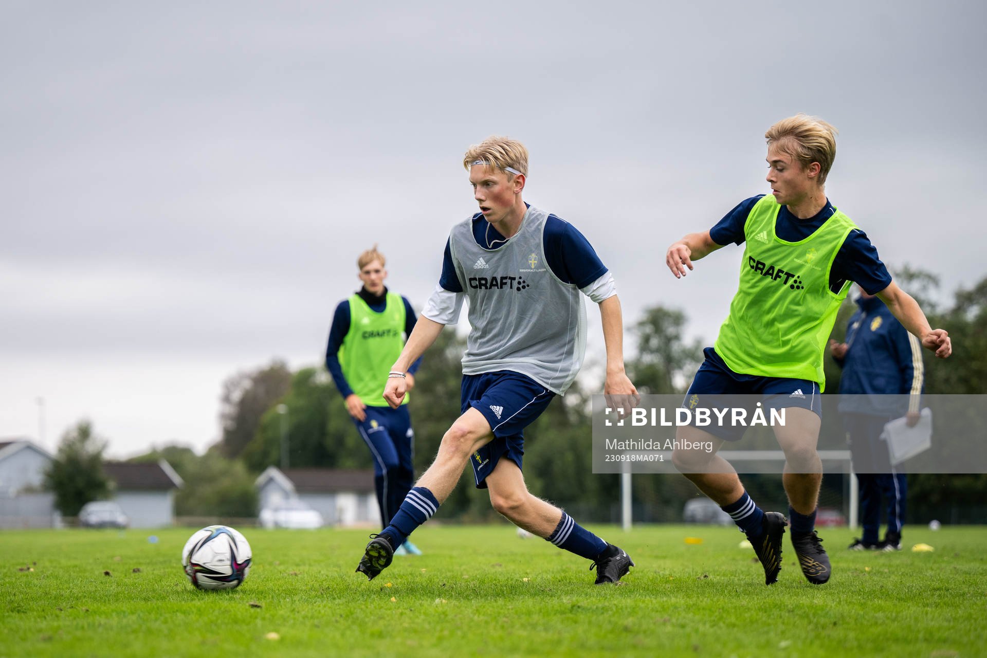 Leo Kvist och Lucas Ulveström vid en träning