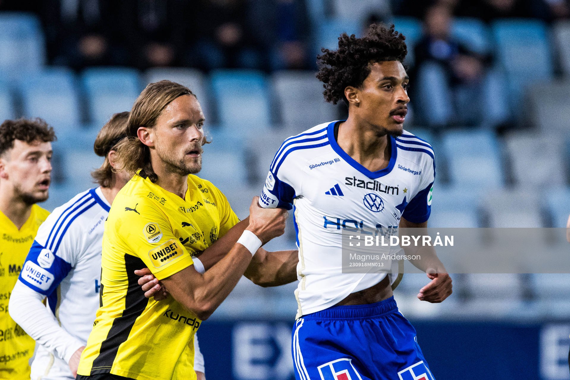 Mjällbys Tom Pettersson och Mjällbys Adam Petersson