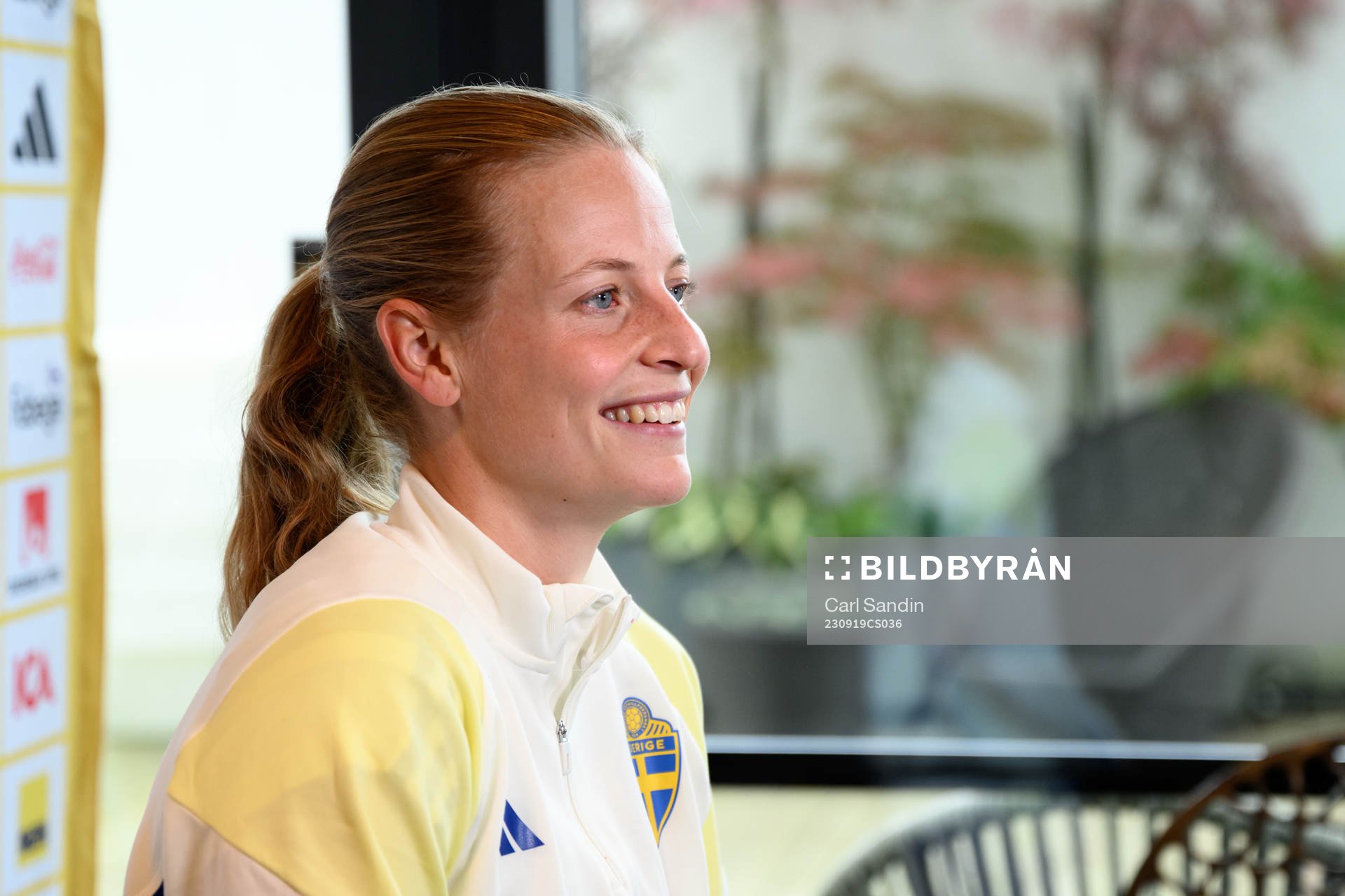 Anna Anvegård is being interviewed