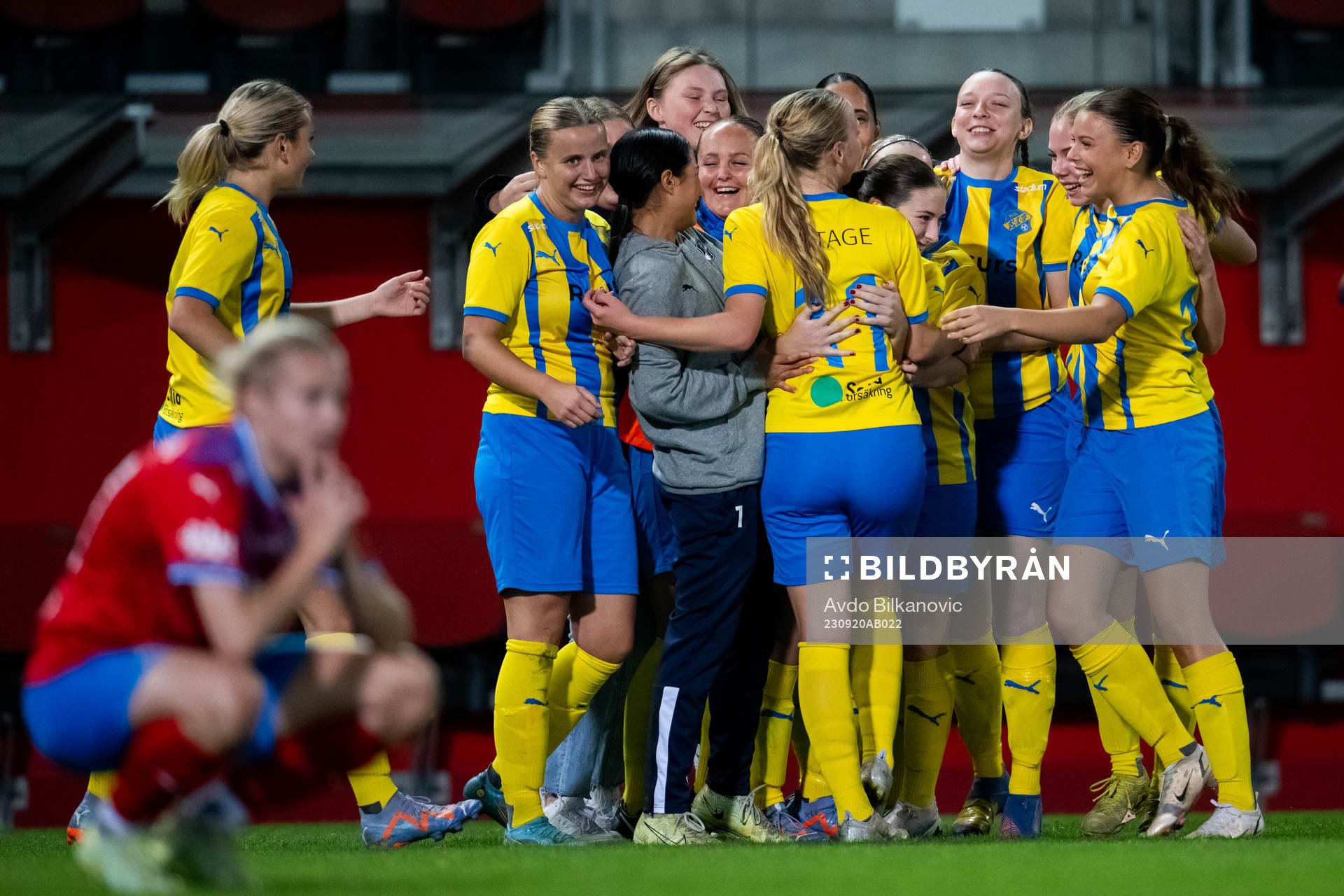 Eskilsminnes spelare jublar