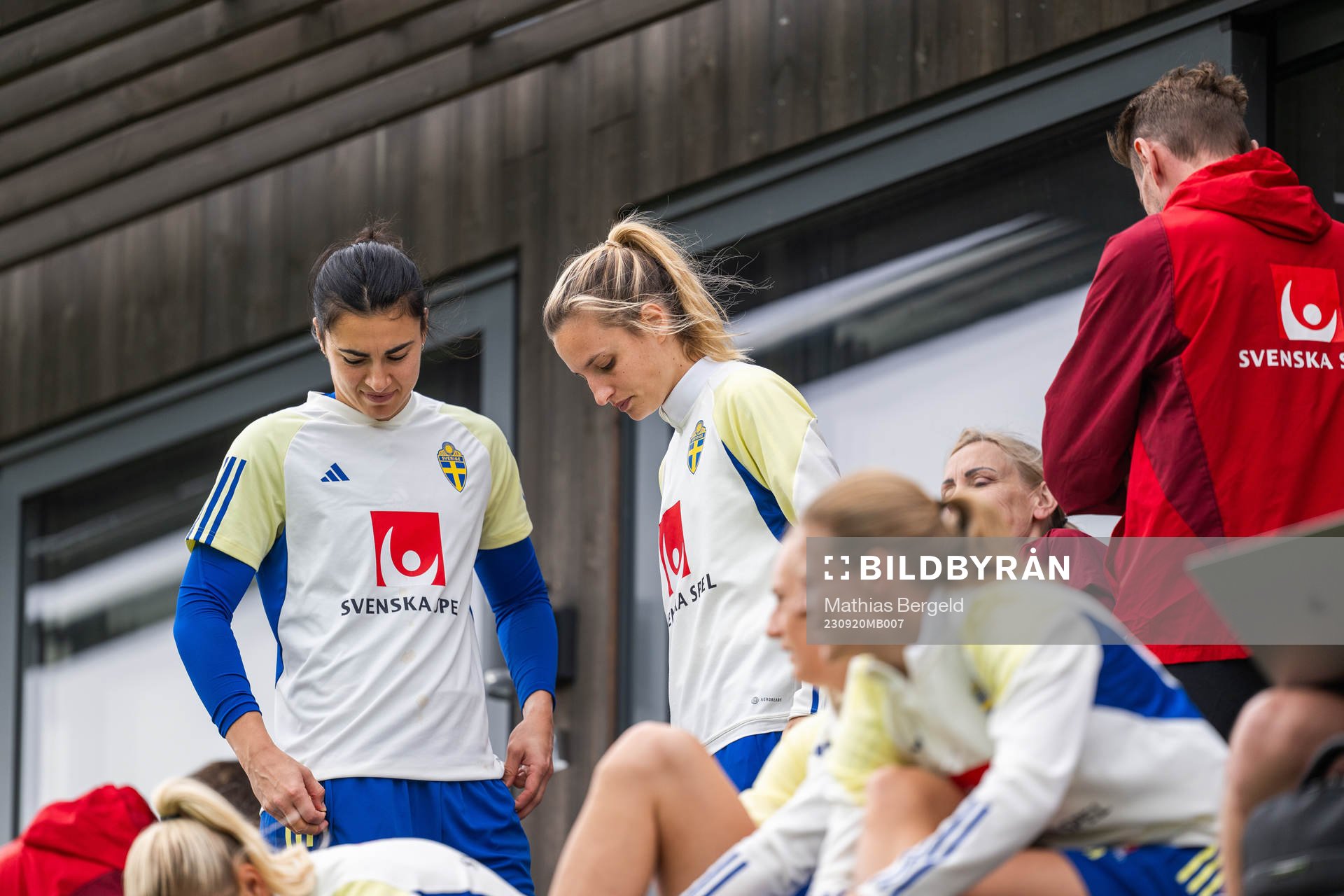 Goalkeeper Zecira Musovic and Nathalie Björn prepare ahead