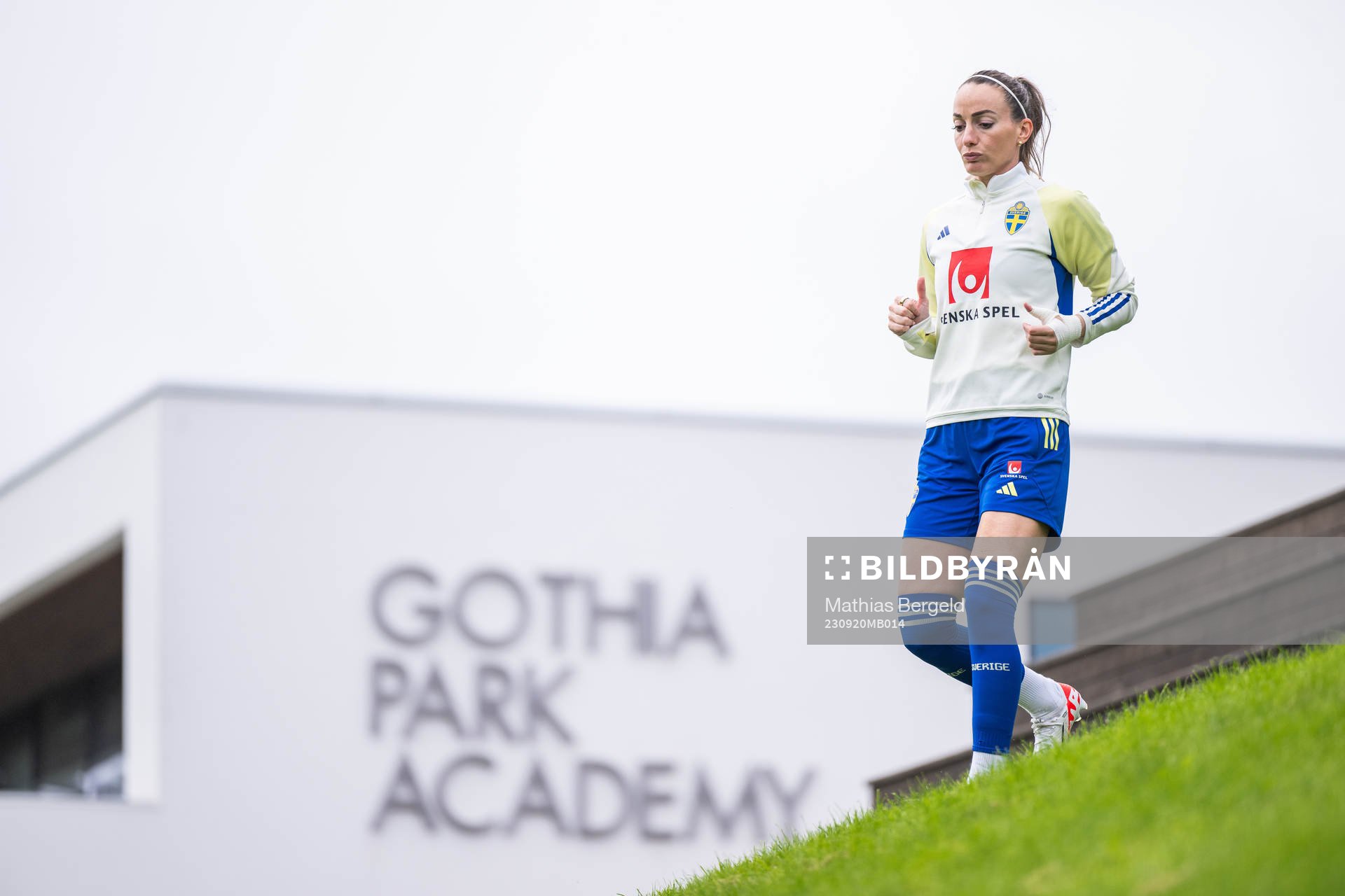 Kosovare Asllani
