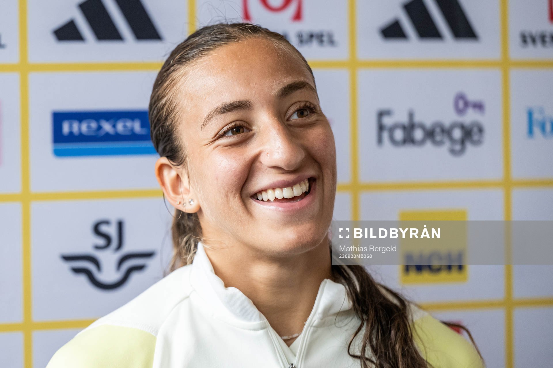 Rosa Kafaji is interviewed after a training session with the Swedish women's national football team on September 20, 2023 in Göteborg. 