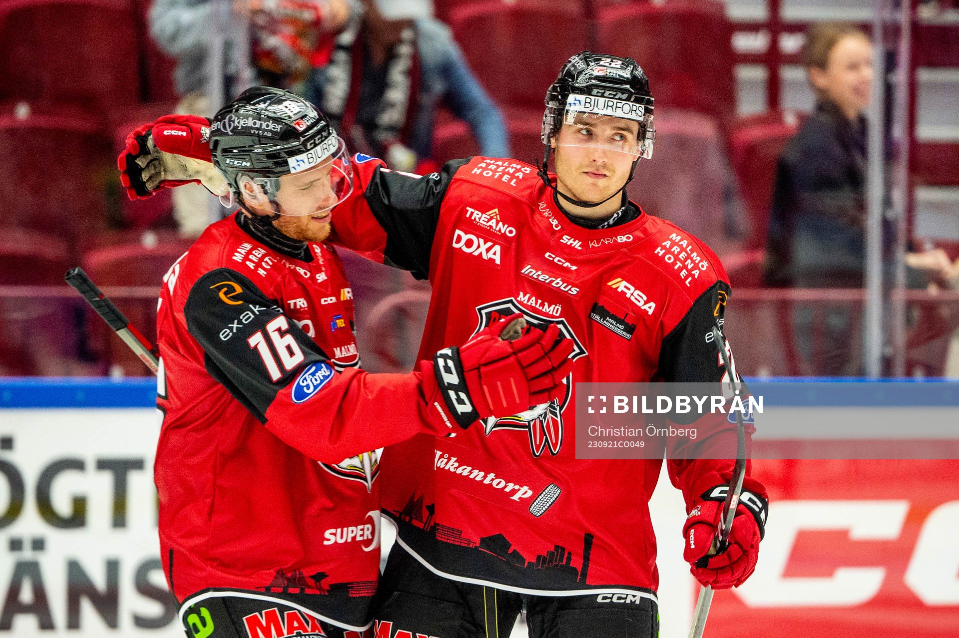 Malmö Redhawks Janne Kuokkanen jublar