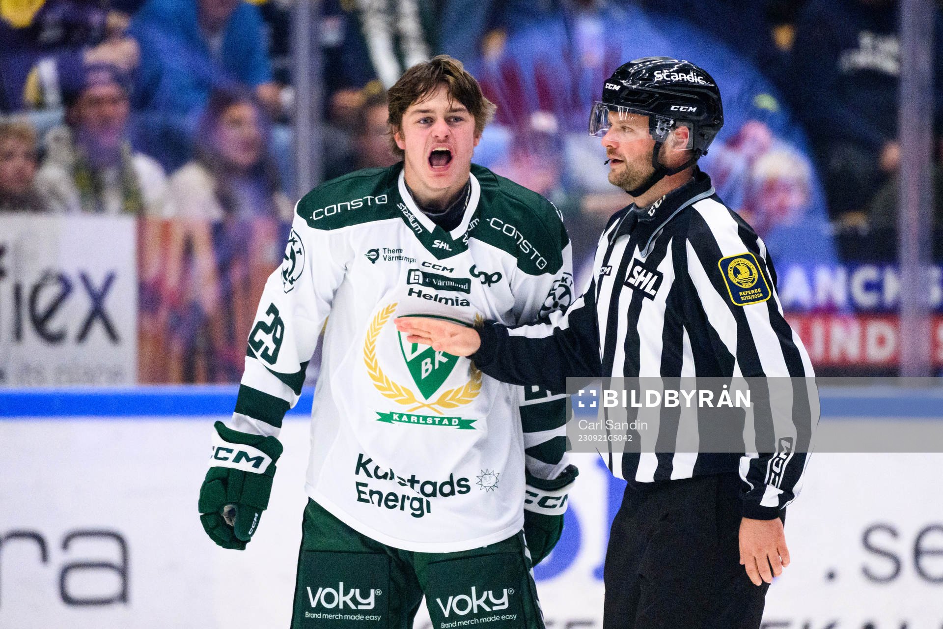 Färjestads Lucas Forsell reagerar