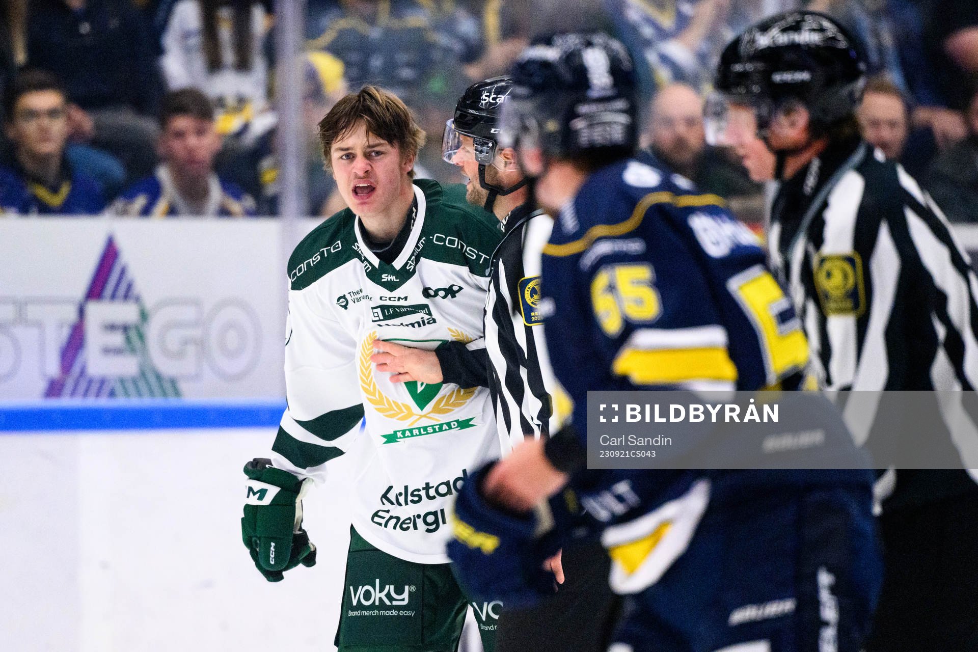 Färjestads Lucas Forsell reagerar