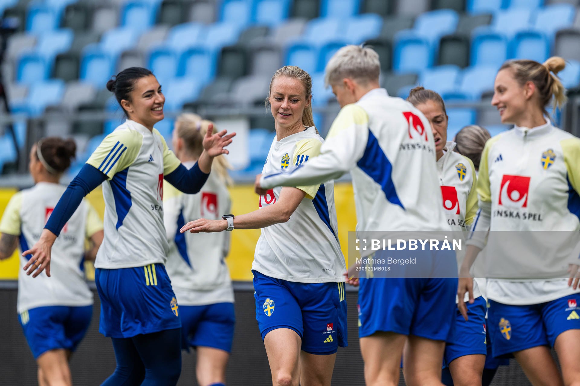 Goalkeeper Zecira Musovic, Amanda Ilestedt, Filippa