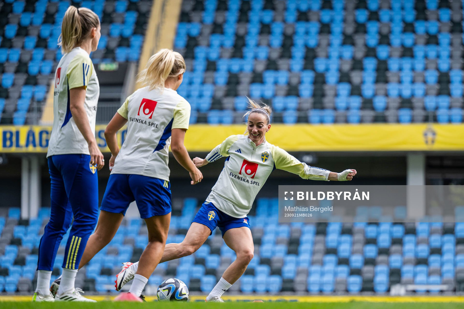 Kosovare Asllani