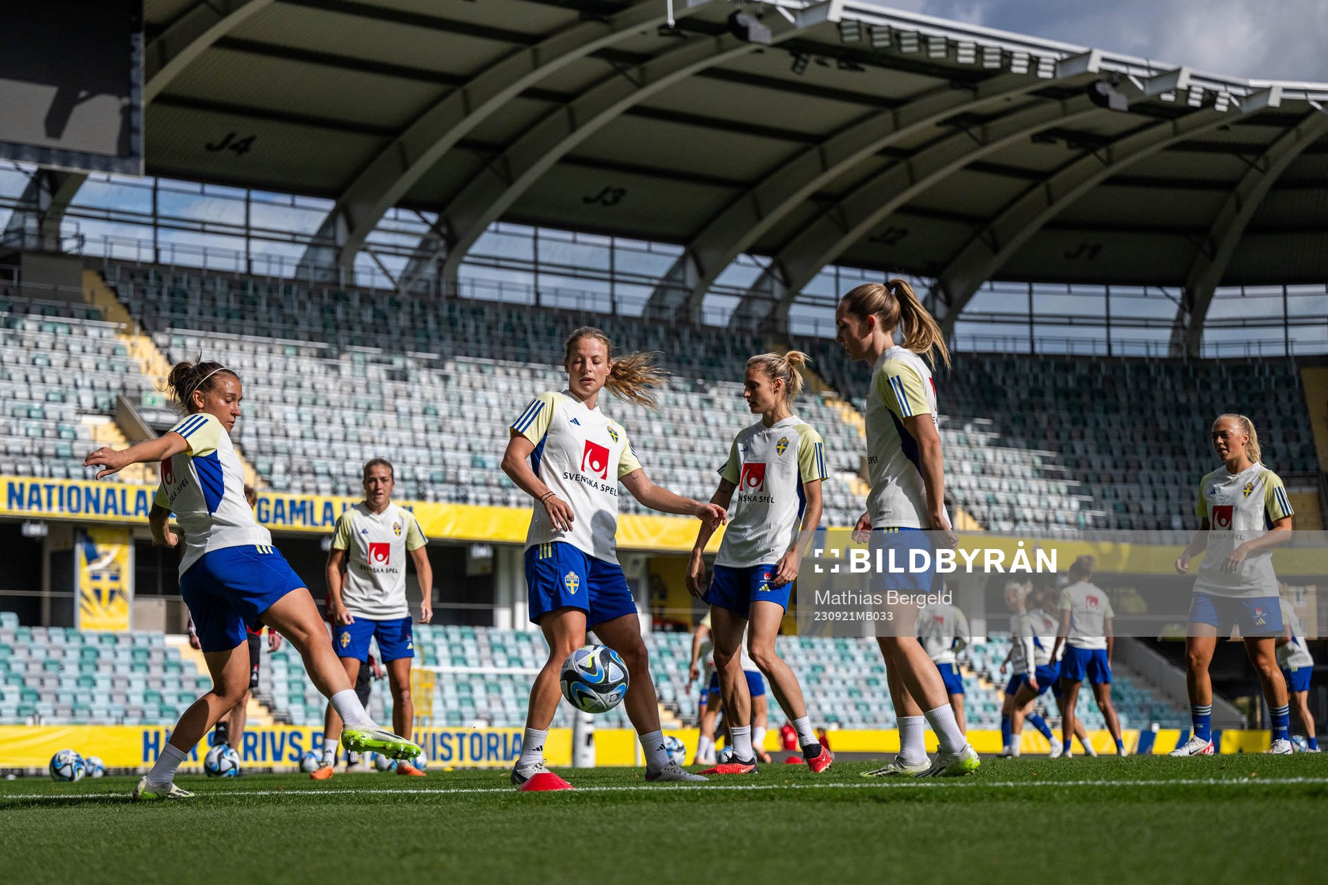Julia Zigiotti Olme, Anna Anvegård, Nathalie Björn and