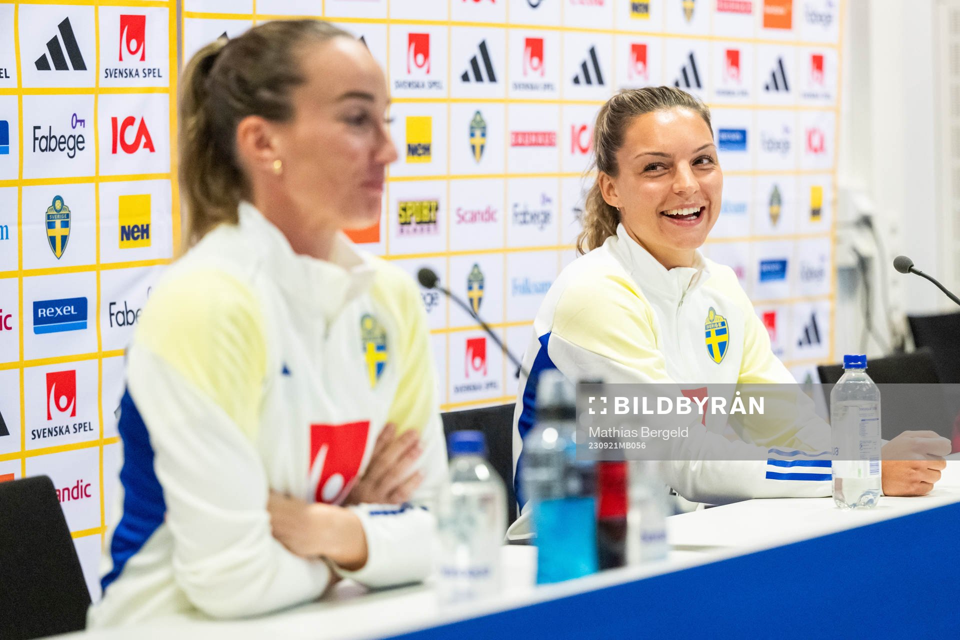 Kosovare Asllani and Johanna Rytting Kaneryd