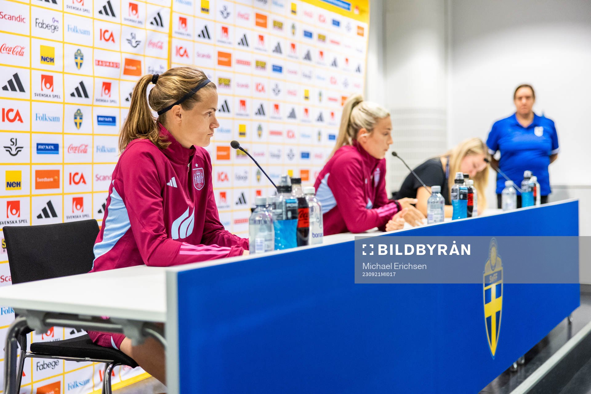Irene Paredes and Alexia Putellas of the Spanish Women's