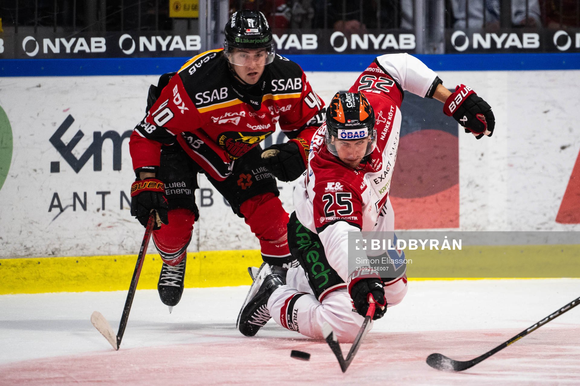 Luleås David Lilja och Örebros Philip Holm