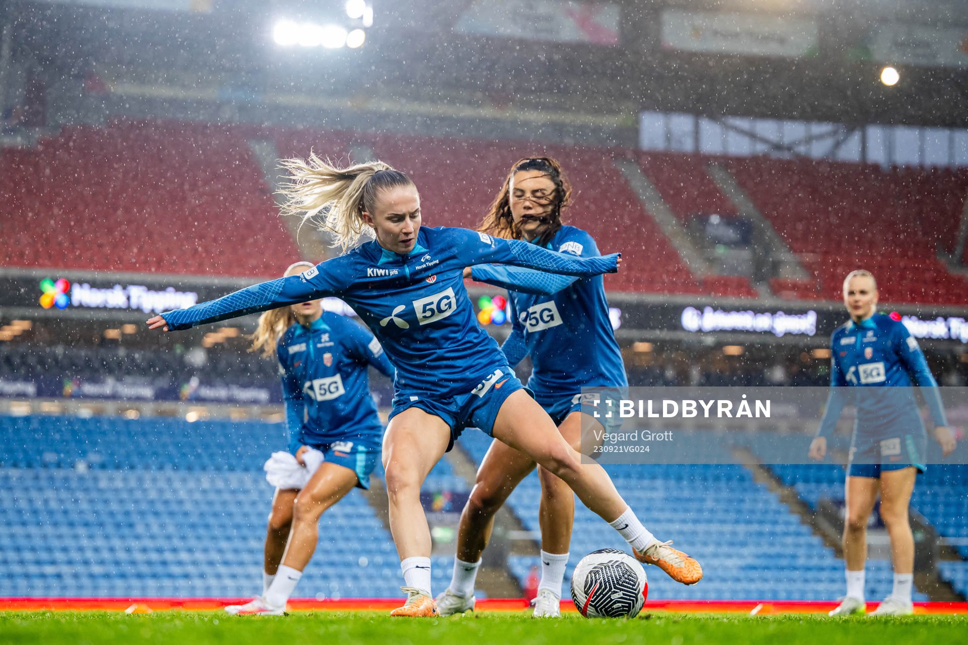 Thea Bjelde and Ingrid Syrstad Engen of the Norwegian