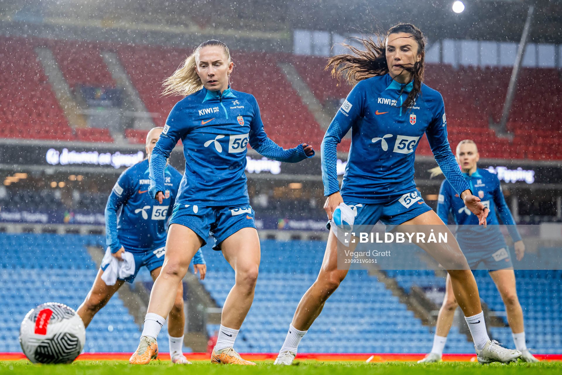 Thea Bjelde and Ingrid Syrstad Engen of the Norwegian