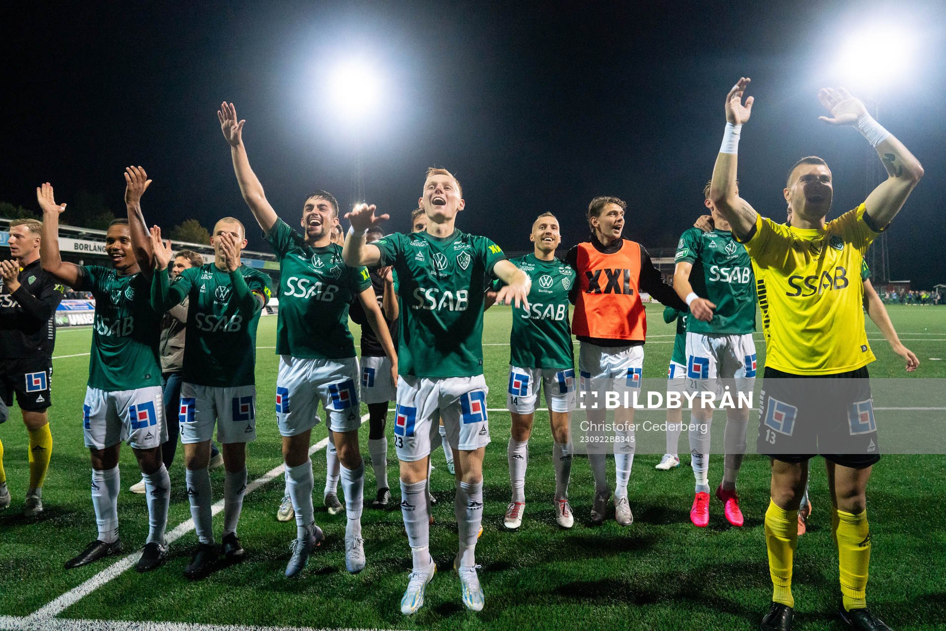 Brages spelare jublar