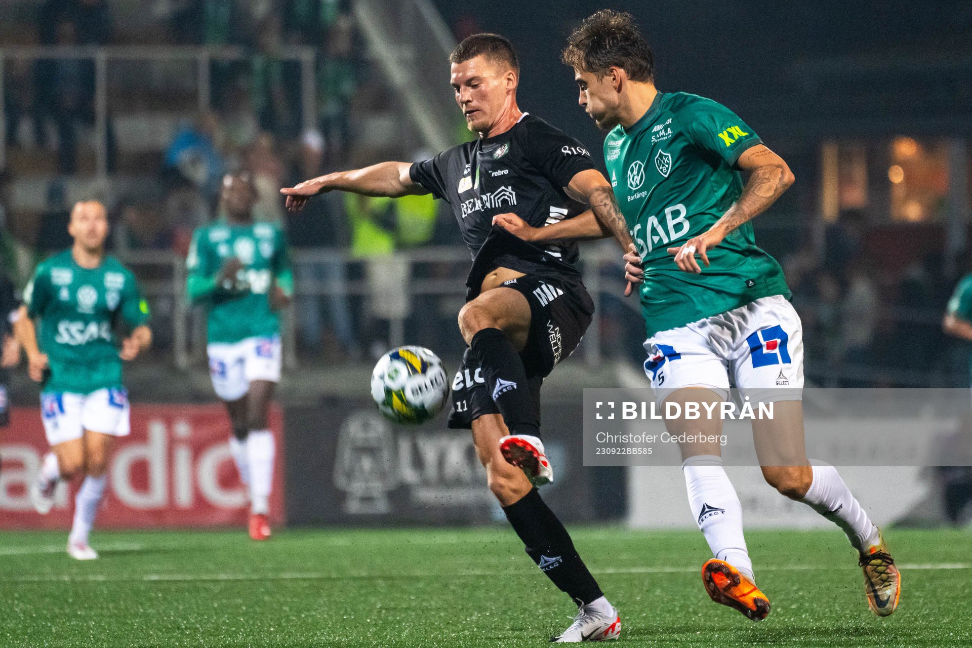 Örebros Samuel Kroon och Brages Pontus Rödin