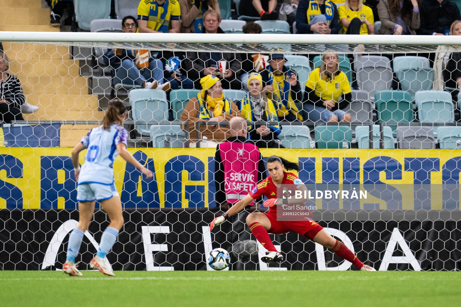 Goalkeeper Zecira Musovic of Sweden