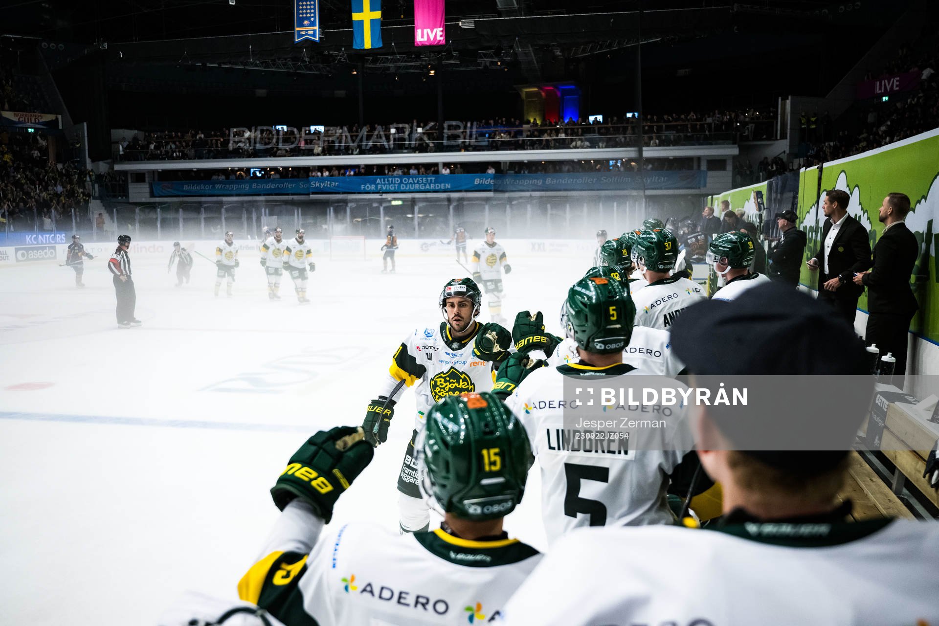 Björklövens Maxime Fortier jublar