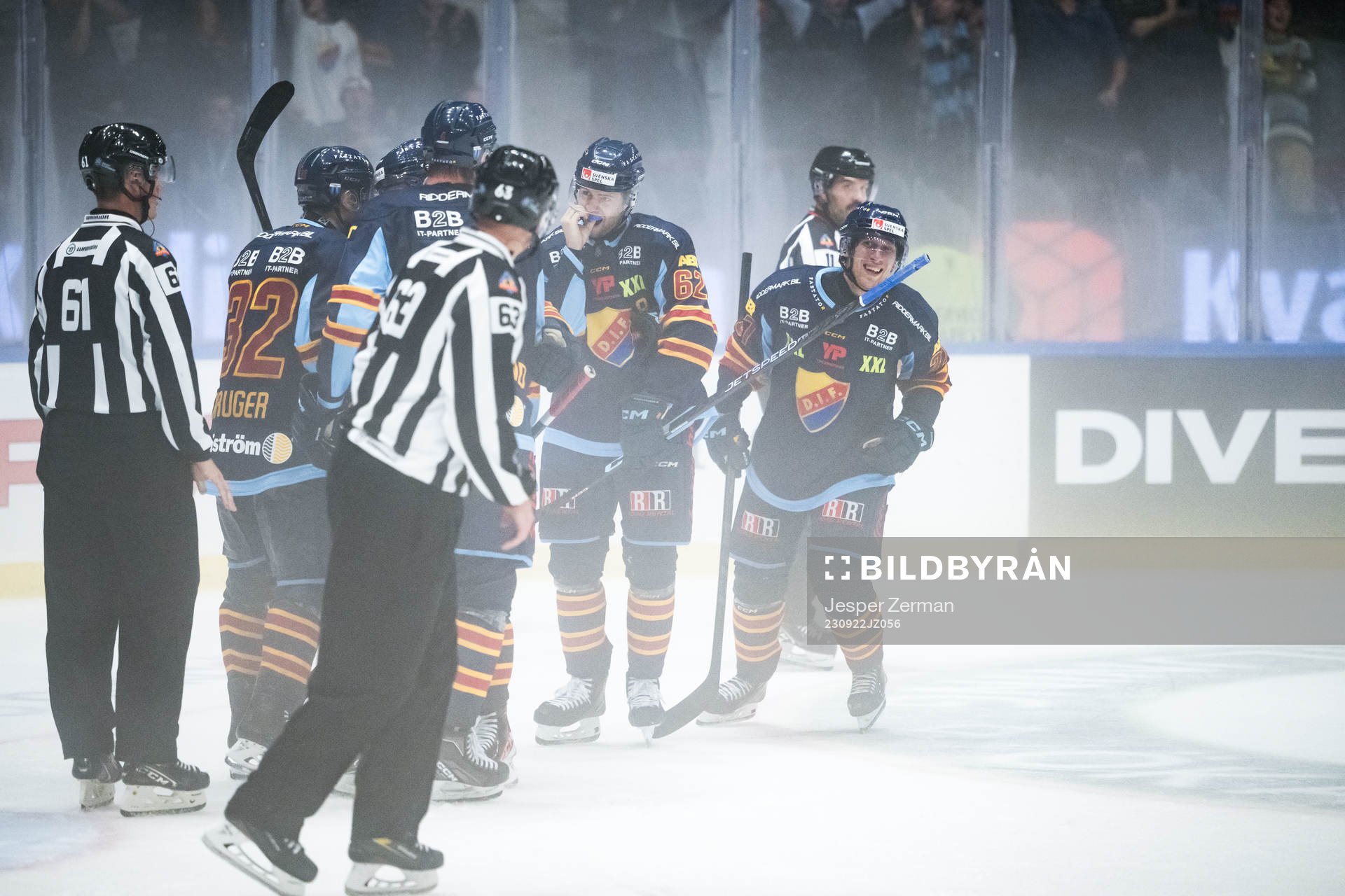 Djurgårdens John Norman jublar med lagkamrater
