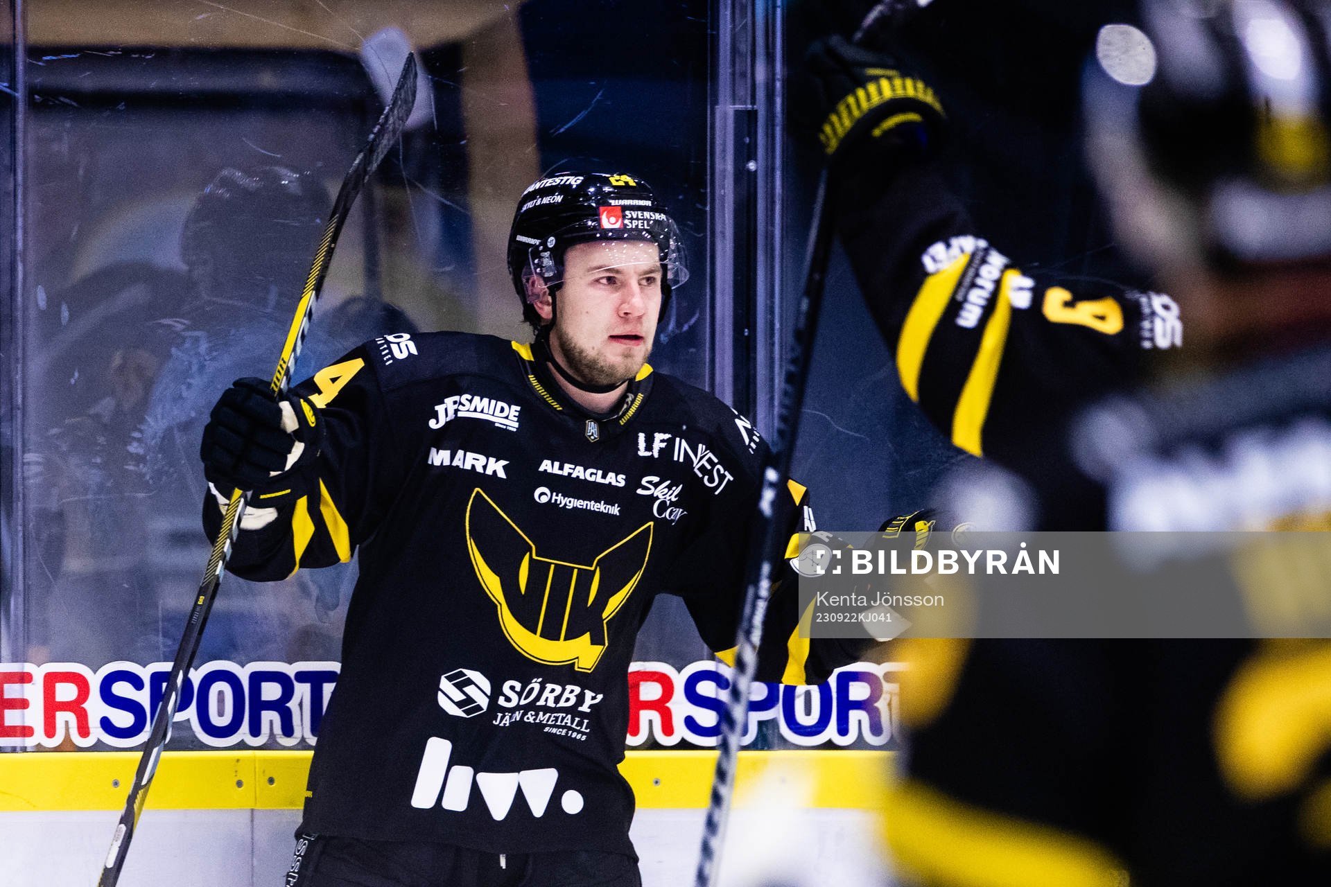Västerås Kyle Topping jublar