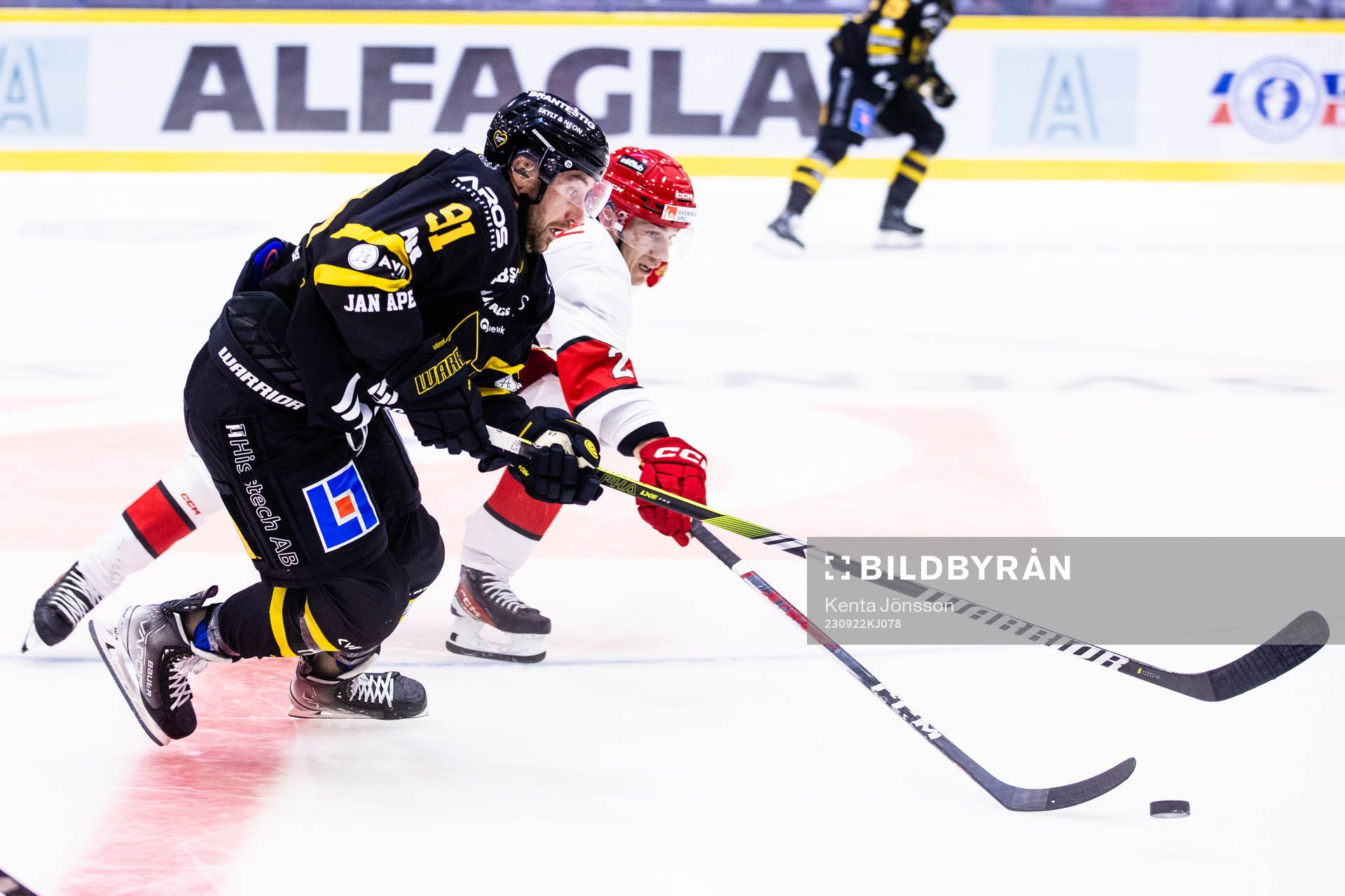 Västerås Nicholas Hutchison och Almtunas Hugo Blixt