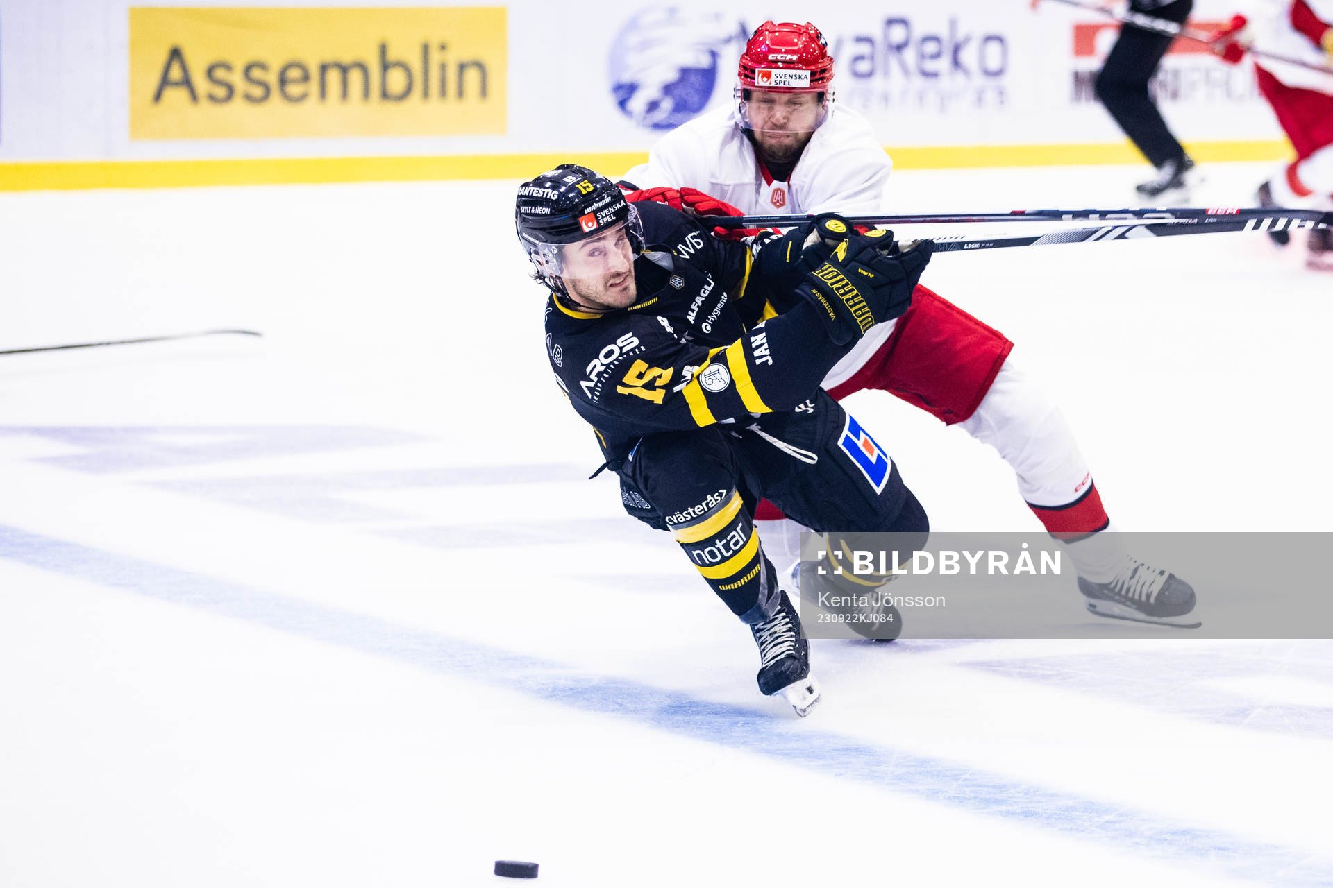Västerås Jared Dmytriw och Almtunas Victor Aronsson