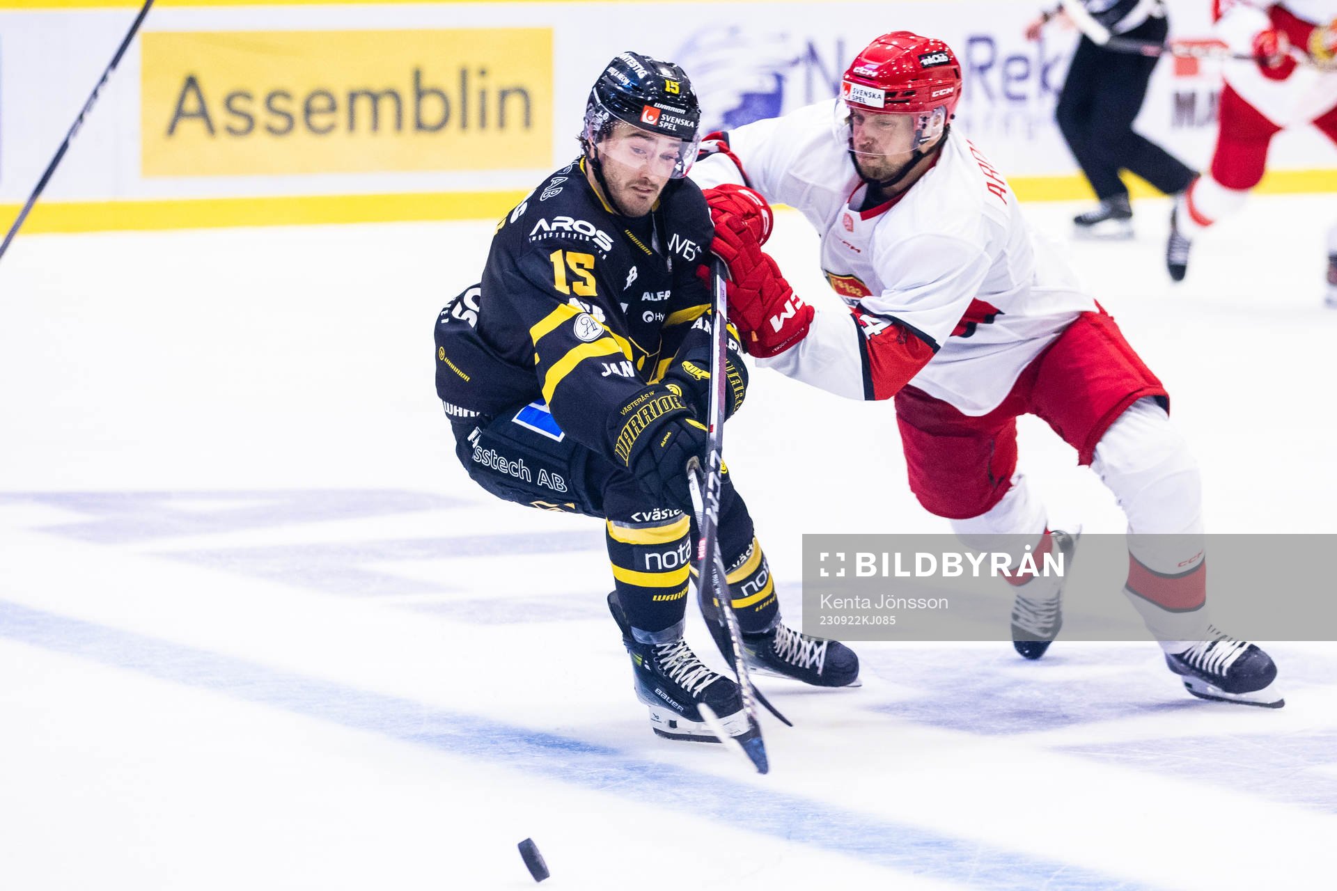 Västerås Jared Dmytriw och Almtunas Victor Aronsson