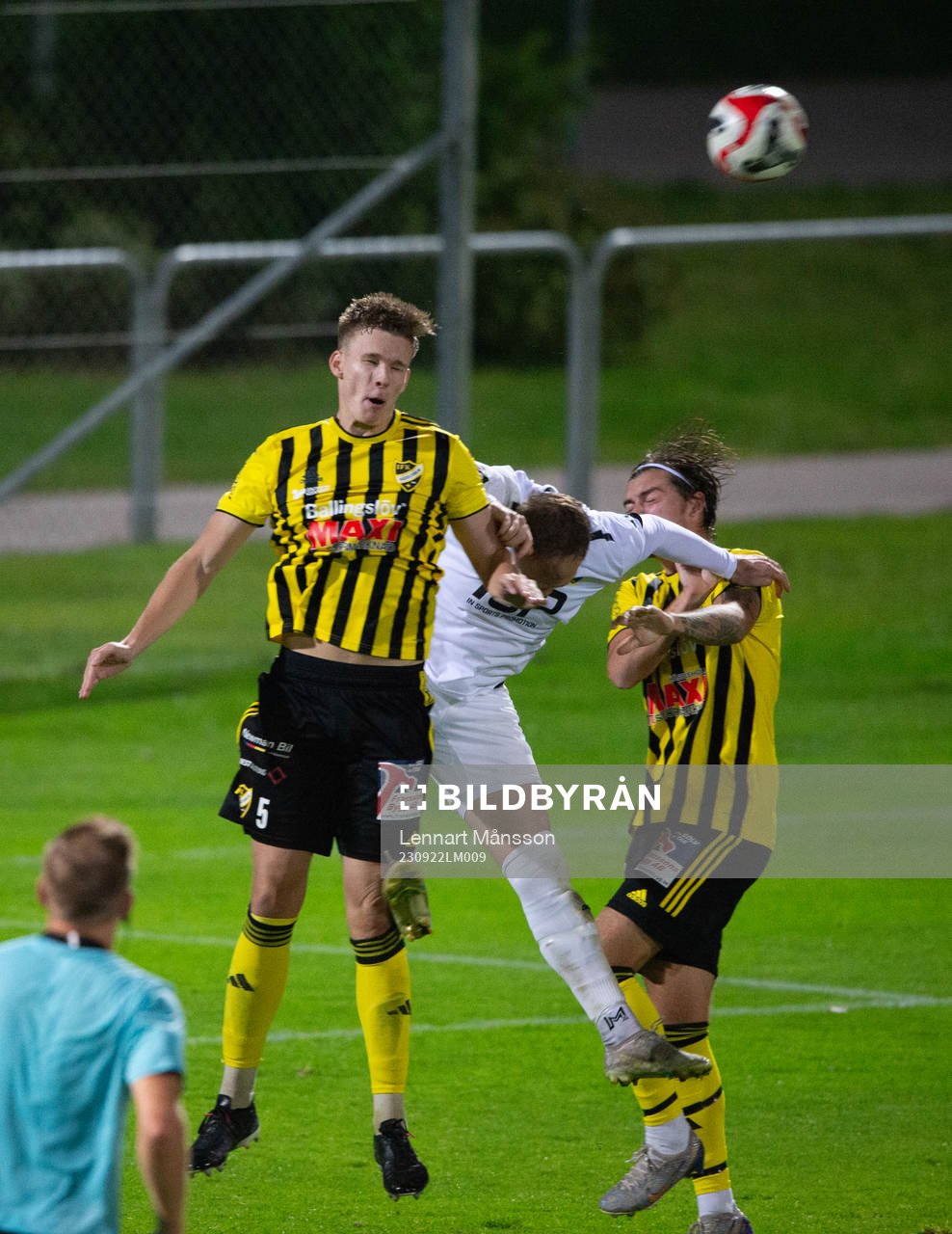 IFK Hässleholms Axel Henriksson i matchen i division 2