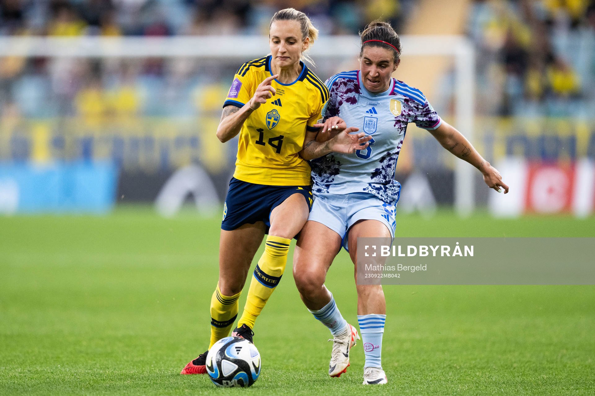 Nathalie Björn of Sweden and Mariona Caldentey of Spain