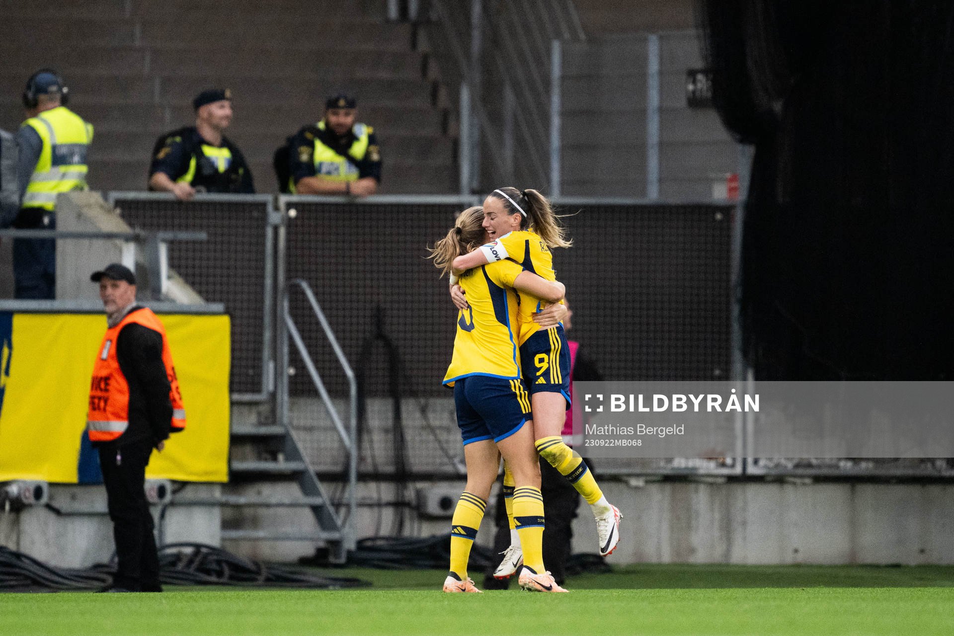 Magdalena Eriksson of Sweden celebrates with Kosovare