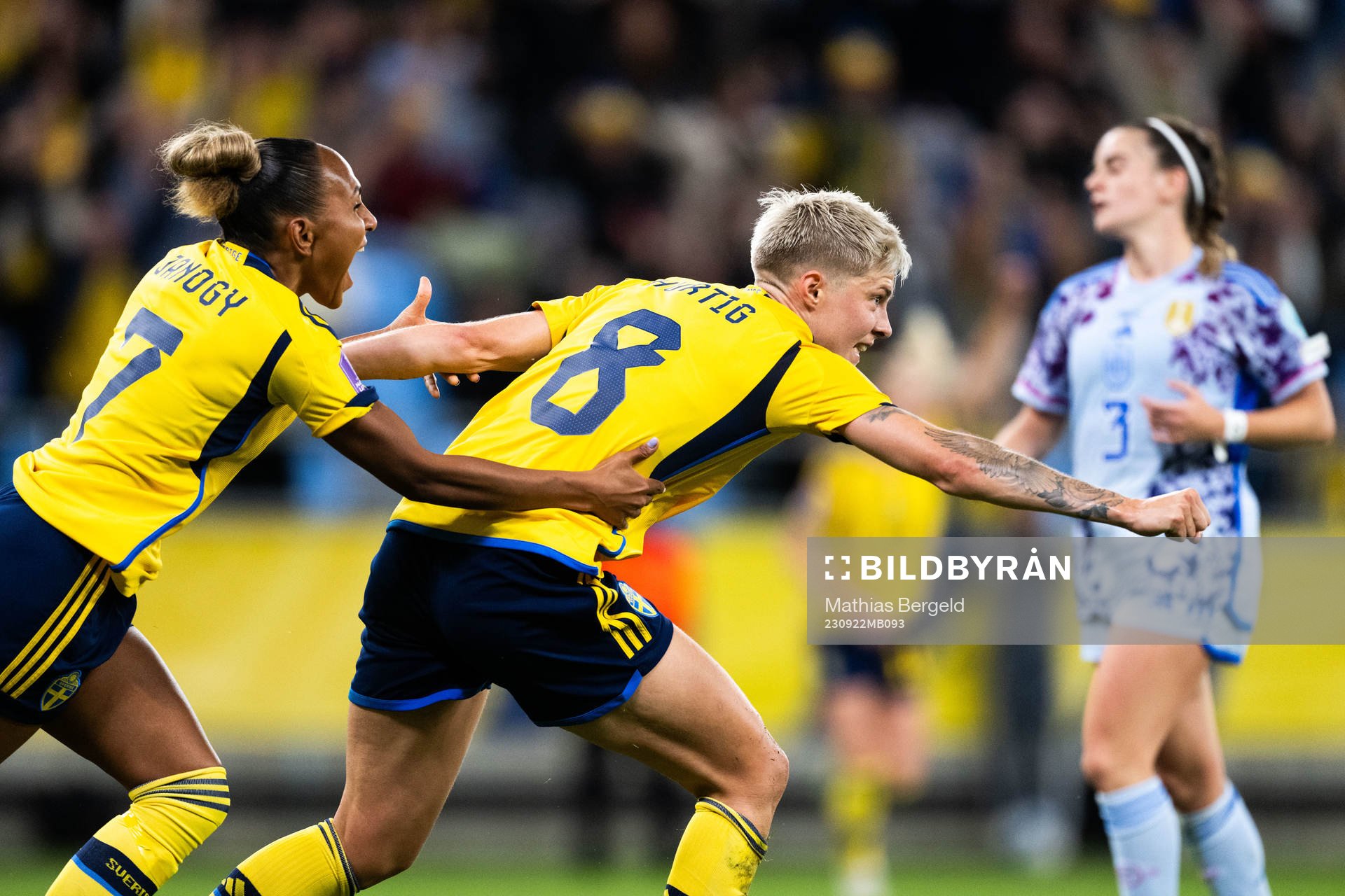 Lina Hurtig of Sweden celebrates with Madelen Janogy