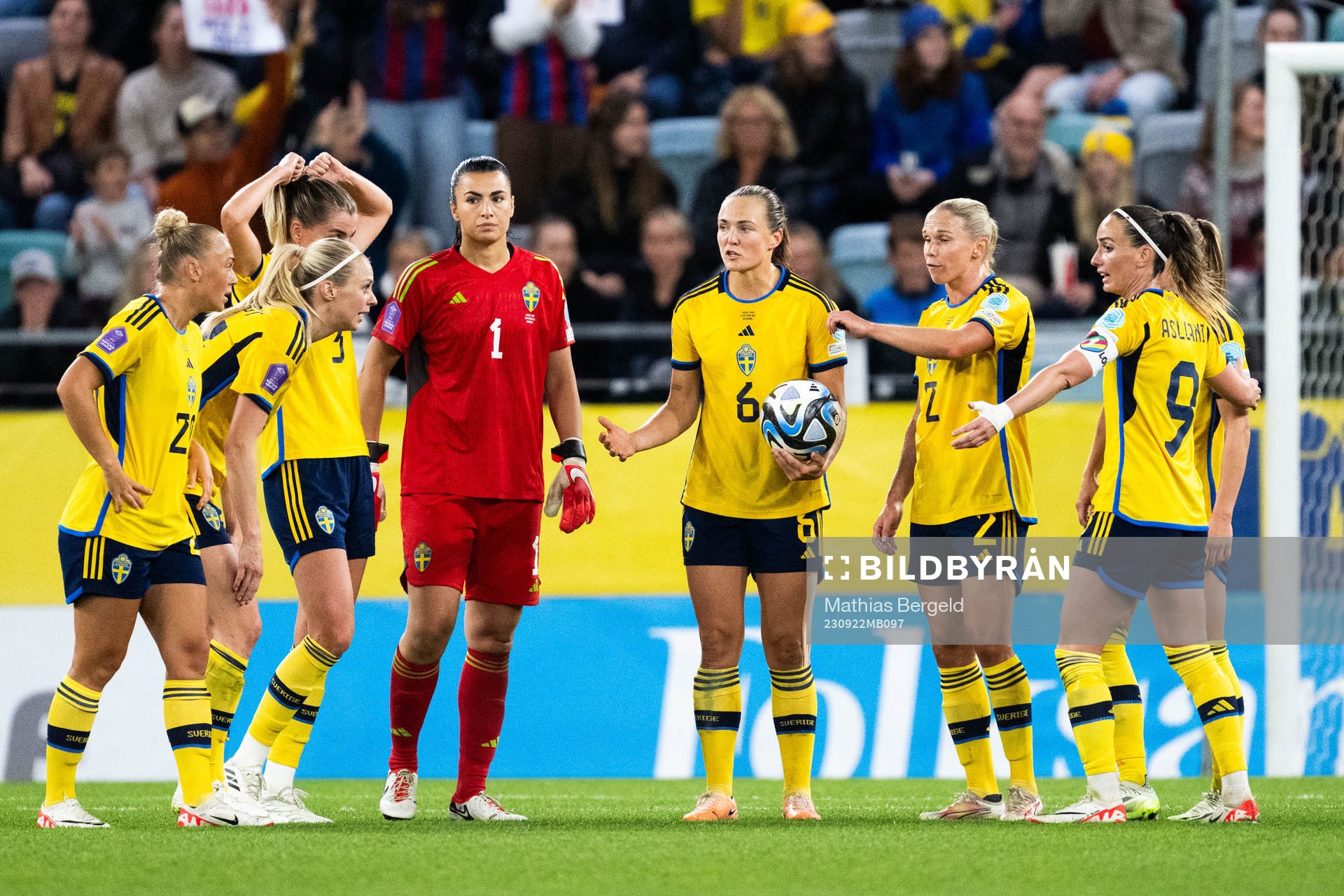 Hanna Bennison, Amanda Ilestedt, Linda Sembrant, goalkeeper