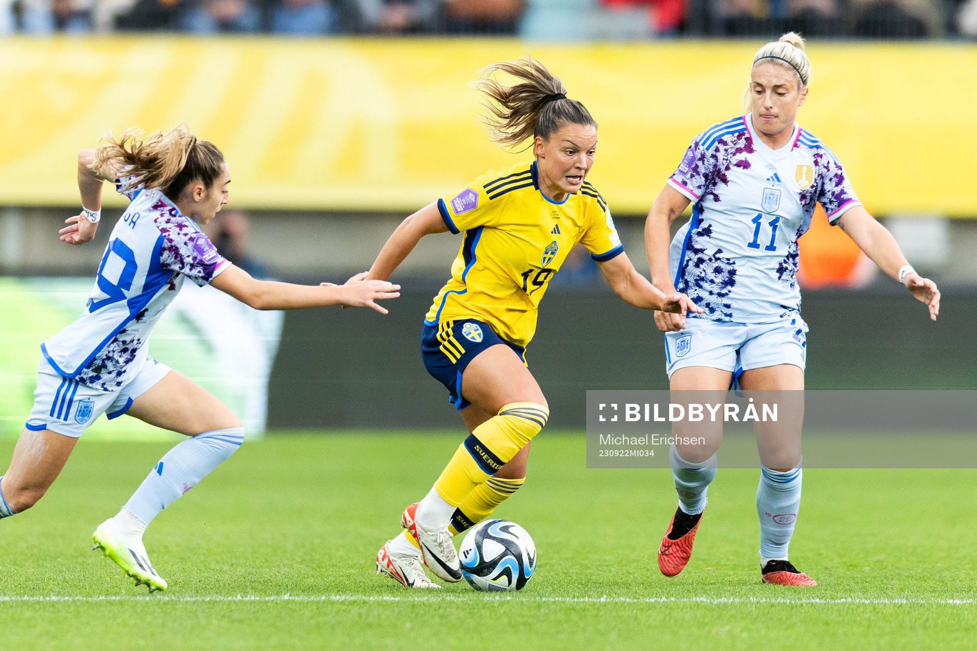 Johanna Rytting Kaneryd of Sweden against Olga Carmona and