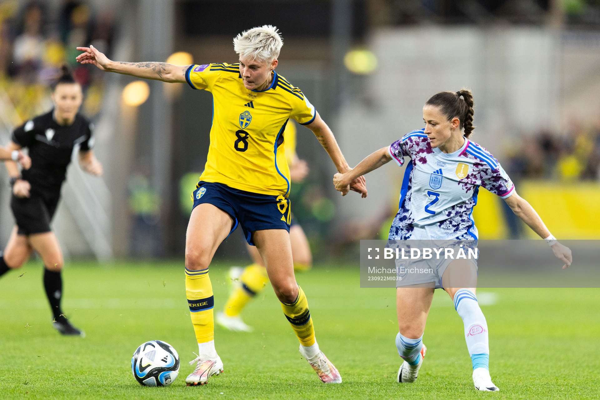Lina Hurtig of Sweden and Ona Batlle of Spain