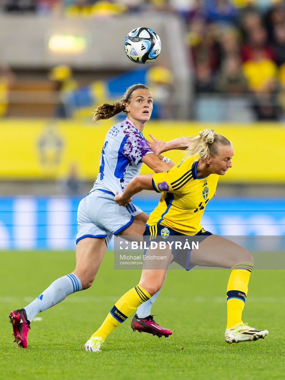 Irene Paredes of Spain and Stina Blackstenius of Sweden