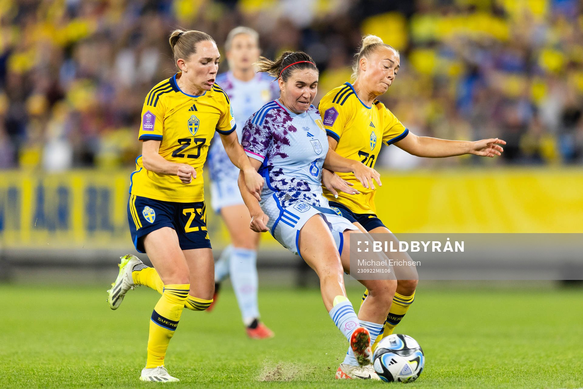 Elin Rubensson of Sweden and Hanna Bennison against Mariona