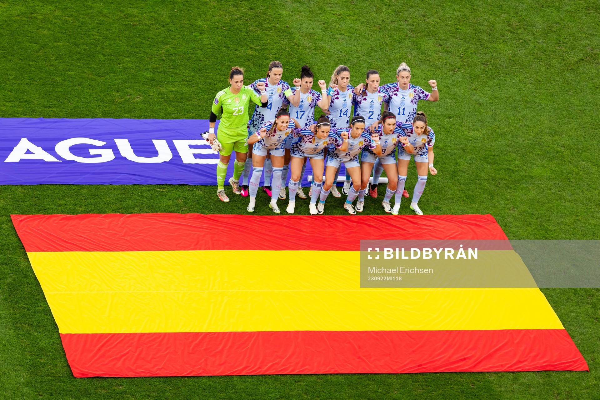 Players of Spain poses for a team photo