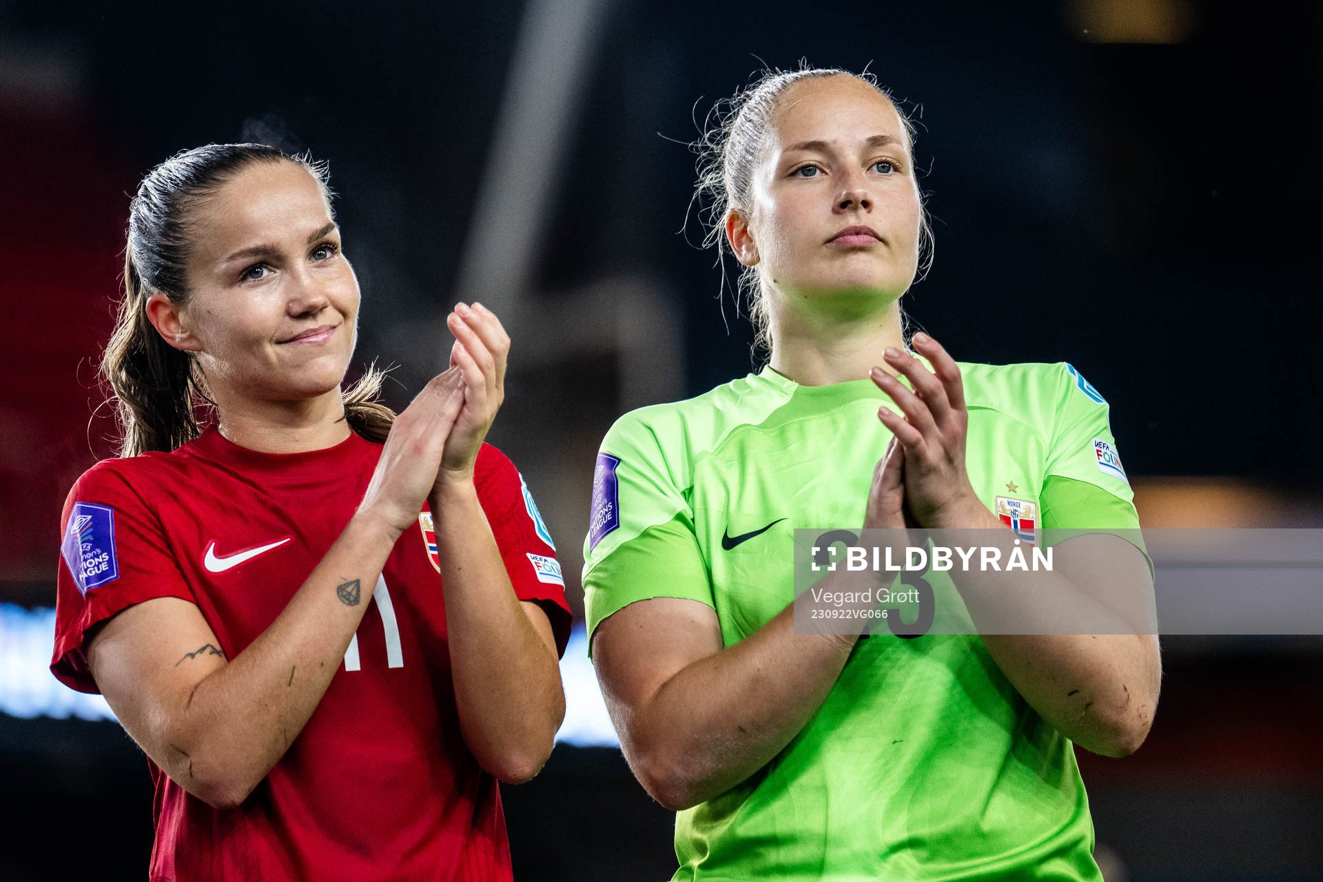 Guro Reiten and goalkeeper Aurora Mikalsen of Norway