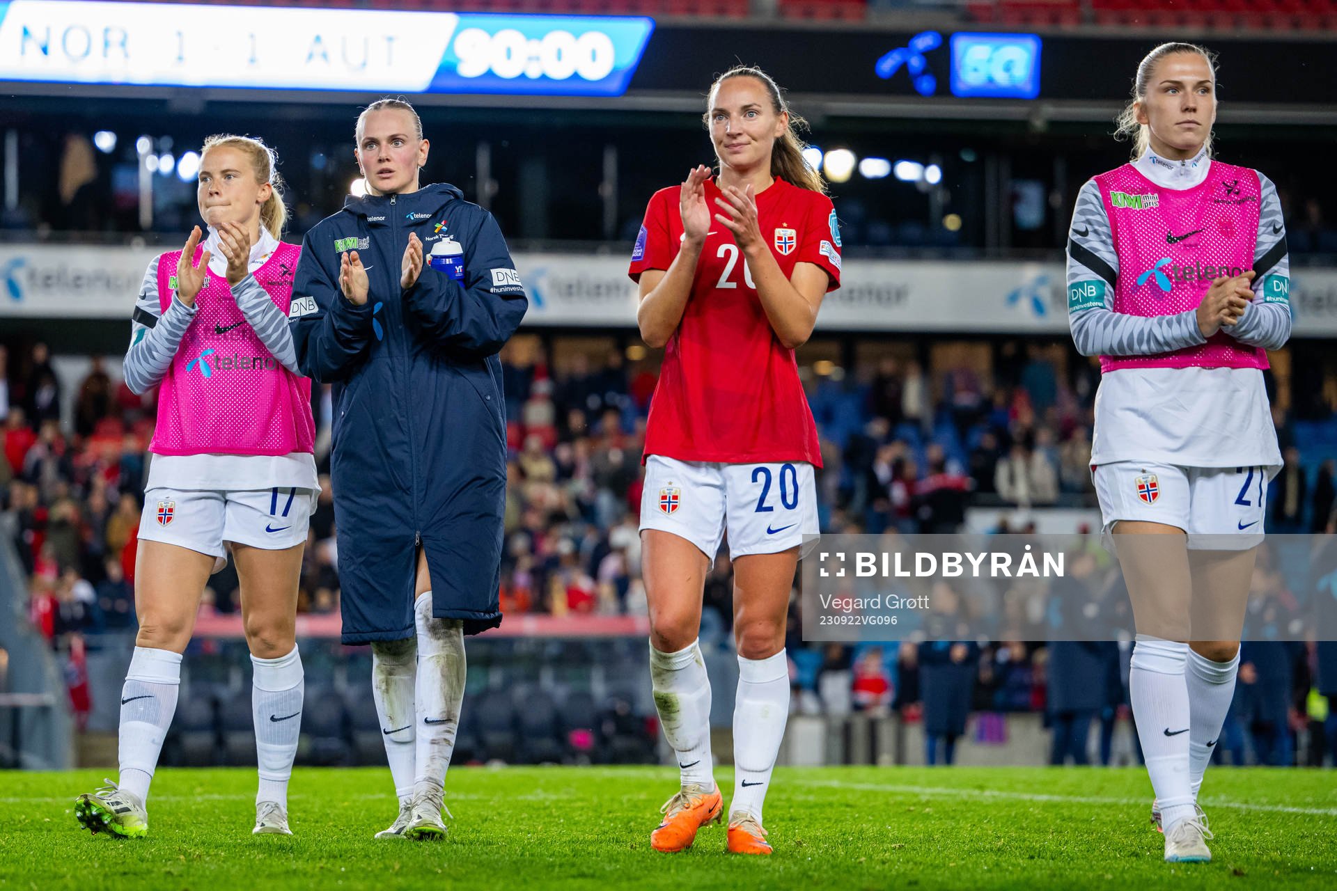 Julie Blakstad, Karina Sævik, Marit Bratberg Lund and