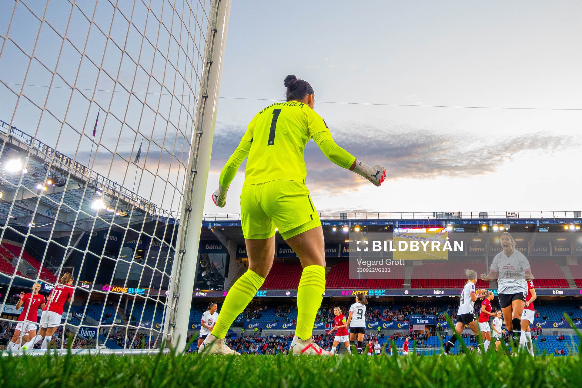 Goalkeeper Manuela Zinsberger and Marina Georgieva of