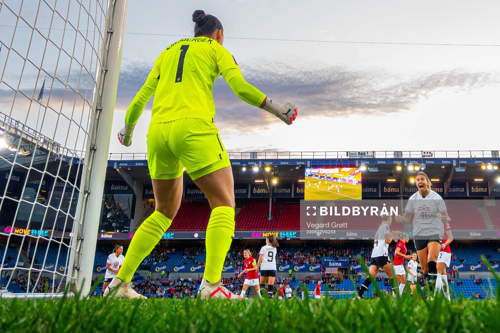 Goalkeeper Manuela Zinsberger and Marina Georgieva of