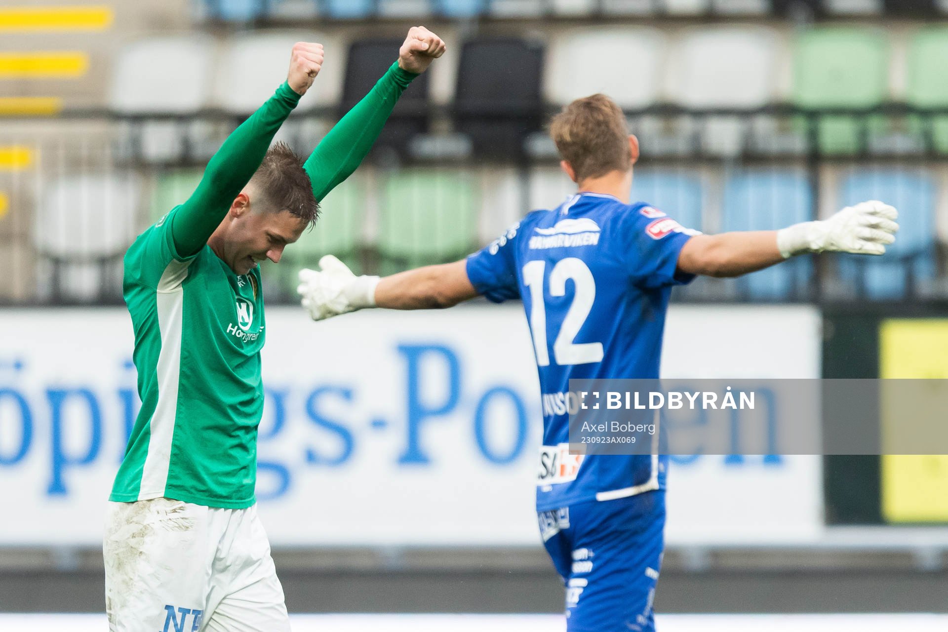 Jönköpings Södras Taylor Silverholt jublar och Örgrytes