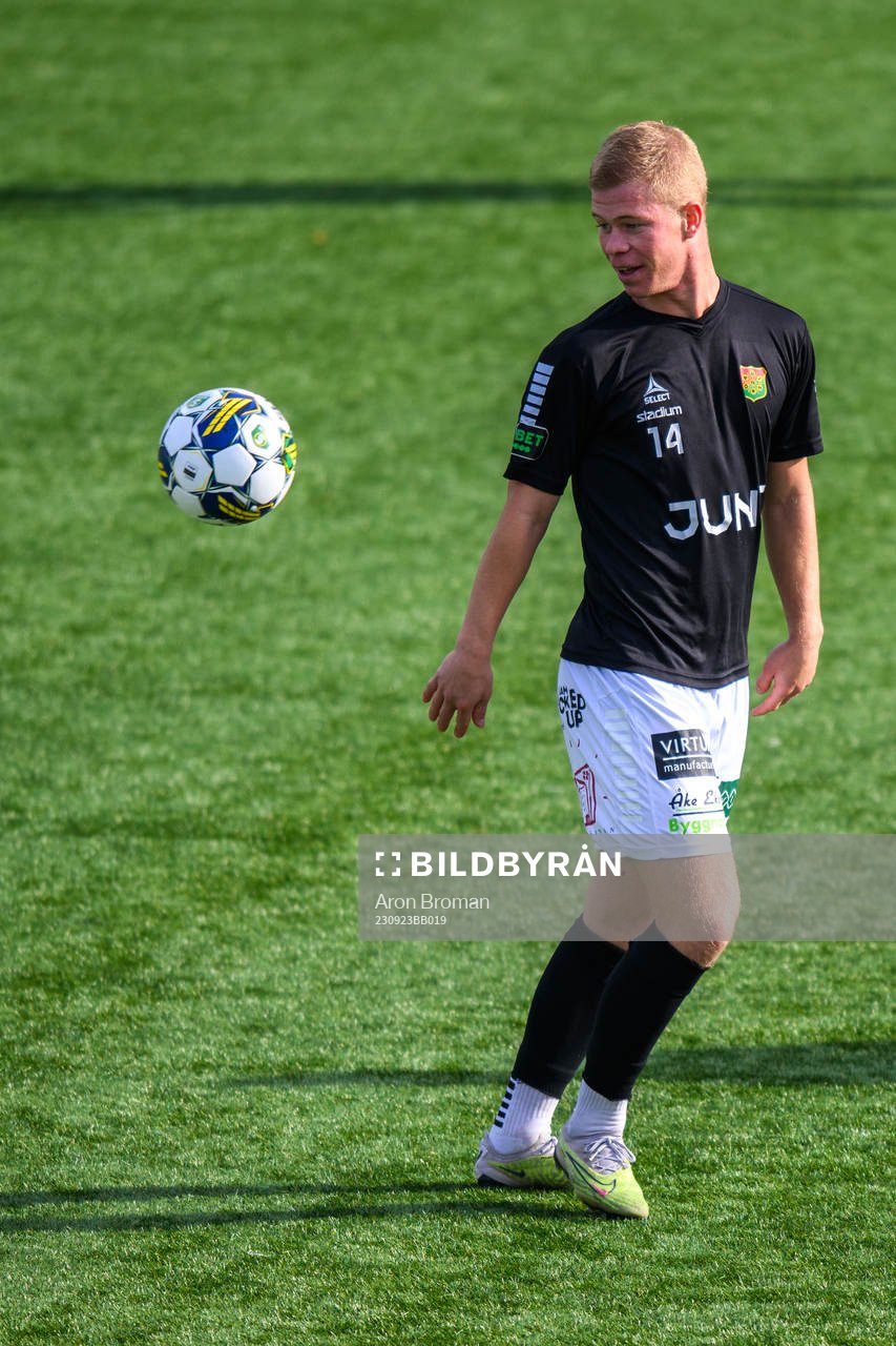 GAIS Filip Gustafsson värmer upp