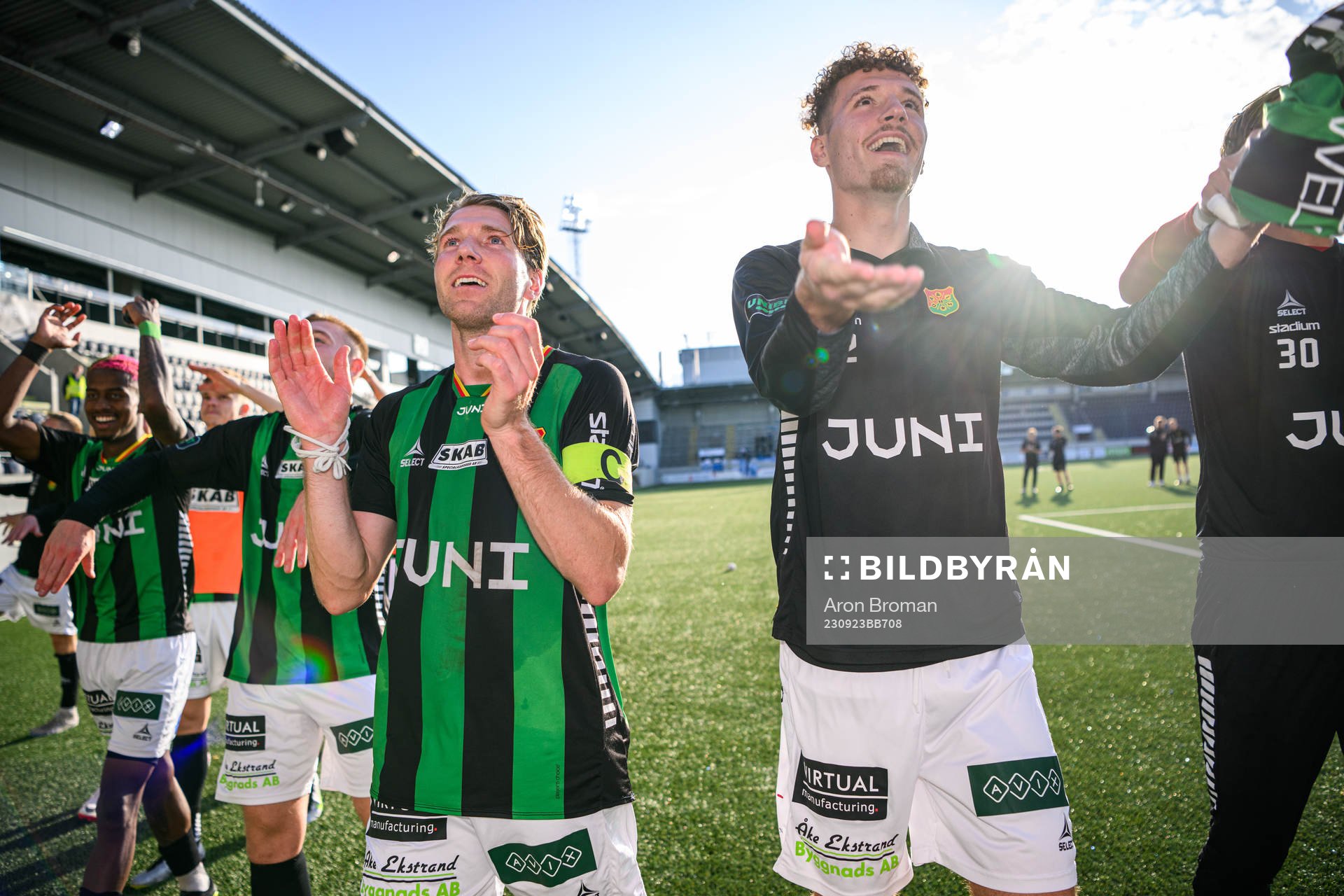 GAIS August Wängberg och Anes Cardaklija jublar